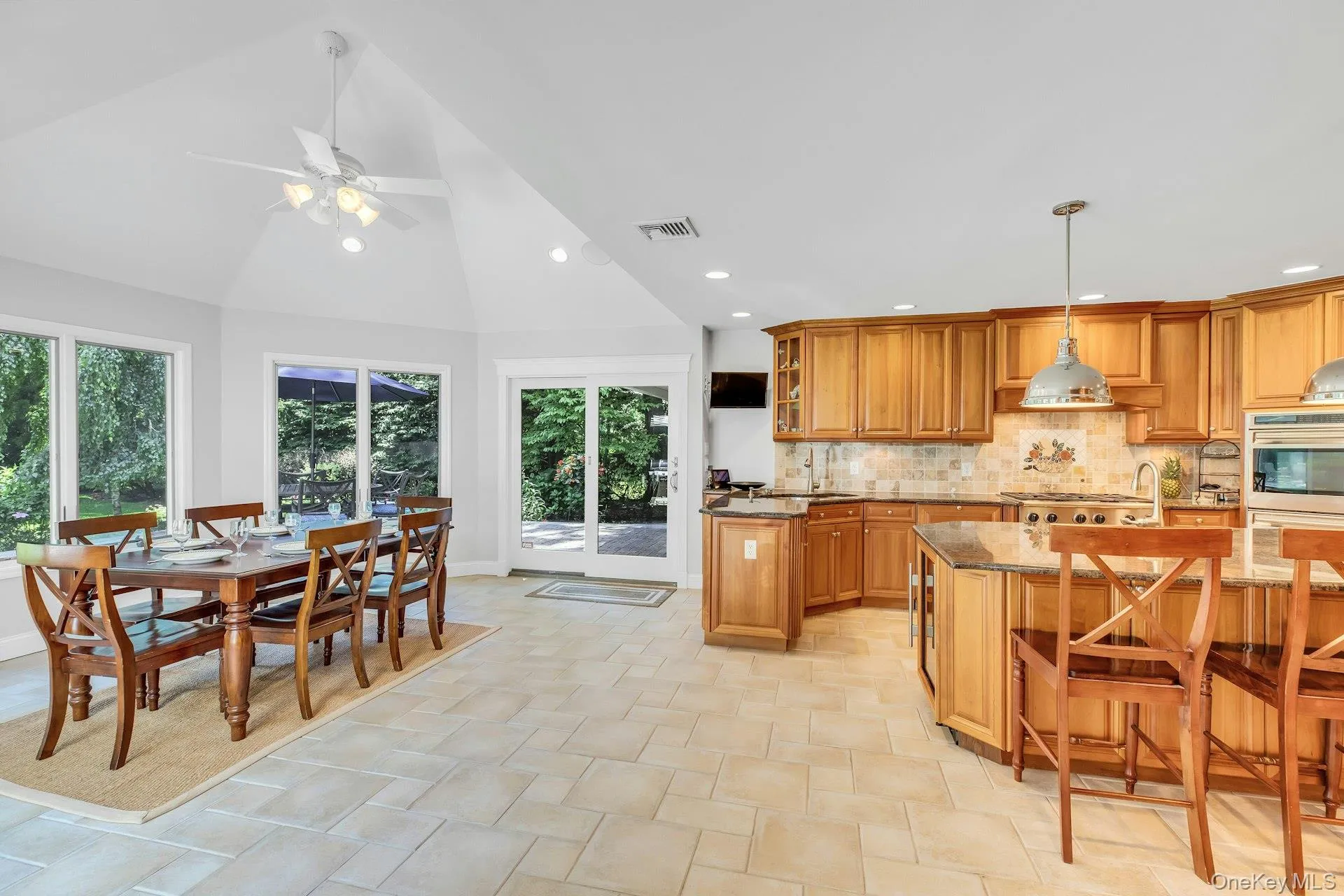 10 Winter Lane, Huntington, NY, 6 Bedrooms Bedrooms, 14 Rooms Rooms,4 BathroomsBathrooms,Residential,For Rent,Winter,0,1018614 10 Winter Lane, Huntington, NY, 6 Bedrooms Bedrooms, 14 Rooms Rooms,4 BathroomsBathrooms,Residential,For Rent,Winter,0,1018614