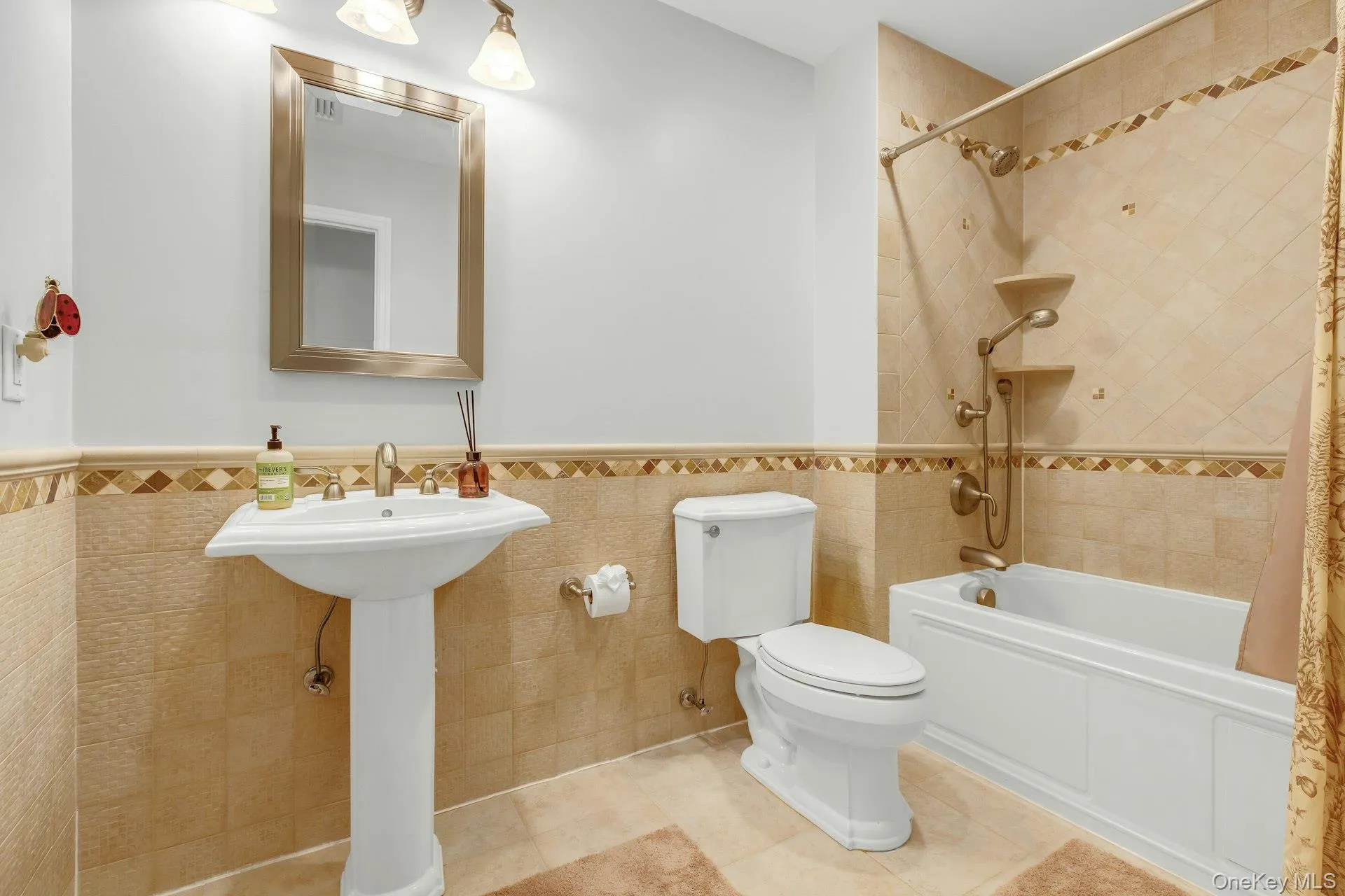 10 Winter Lane, Huntington, NY, 6 Bedrooms Bedrooms, 14 Rooms Rooms,4 BathroomsBathrooms,Residential,For Rent,Winter,0,1018614 10 Winter Lane, Huntington, NY, 6 Bedrooms Bedrooms, 14 Rooms Rooms,4 BathroomsBathrooms,Residential,For Rent,Winter,0,1018614