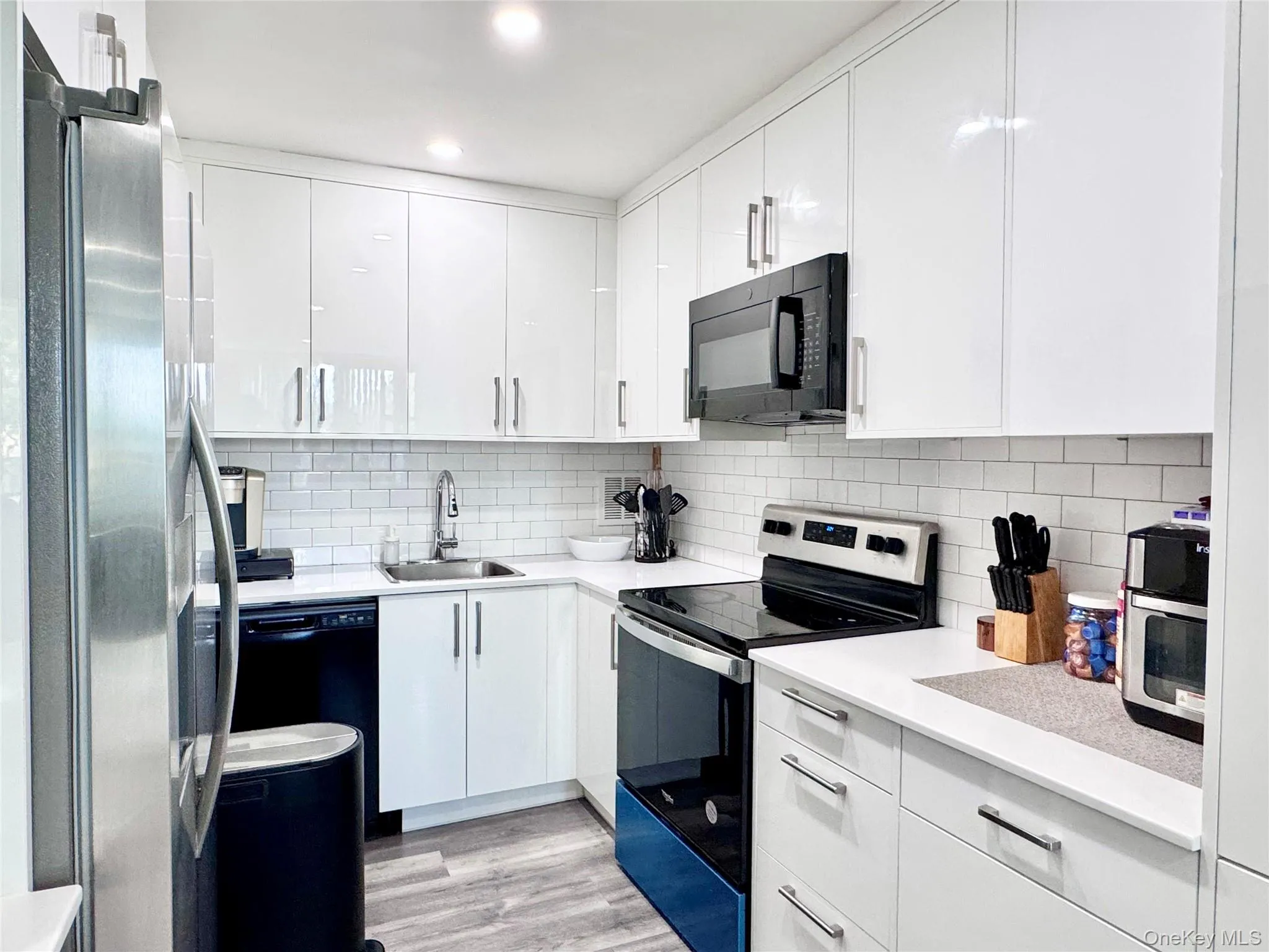 10-21 162 Street, New York, NY, 1 Bedroom Bedrooms, 4 Rooms Rooms,1 BathroomBathrooms,Residential,For Rent,162,0,1018616 10-21 162 Street, New York, NY, 1 Bedroom Bedrooms, 4 Rooms Rooms,1 BathroomBathrooms,Residential,For Rent,162,0,1018616