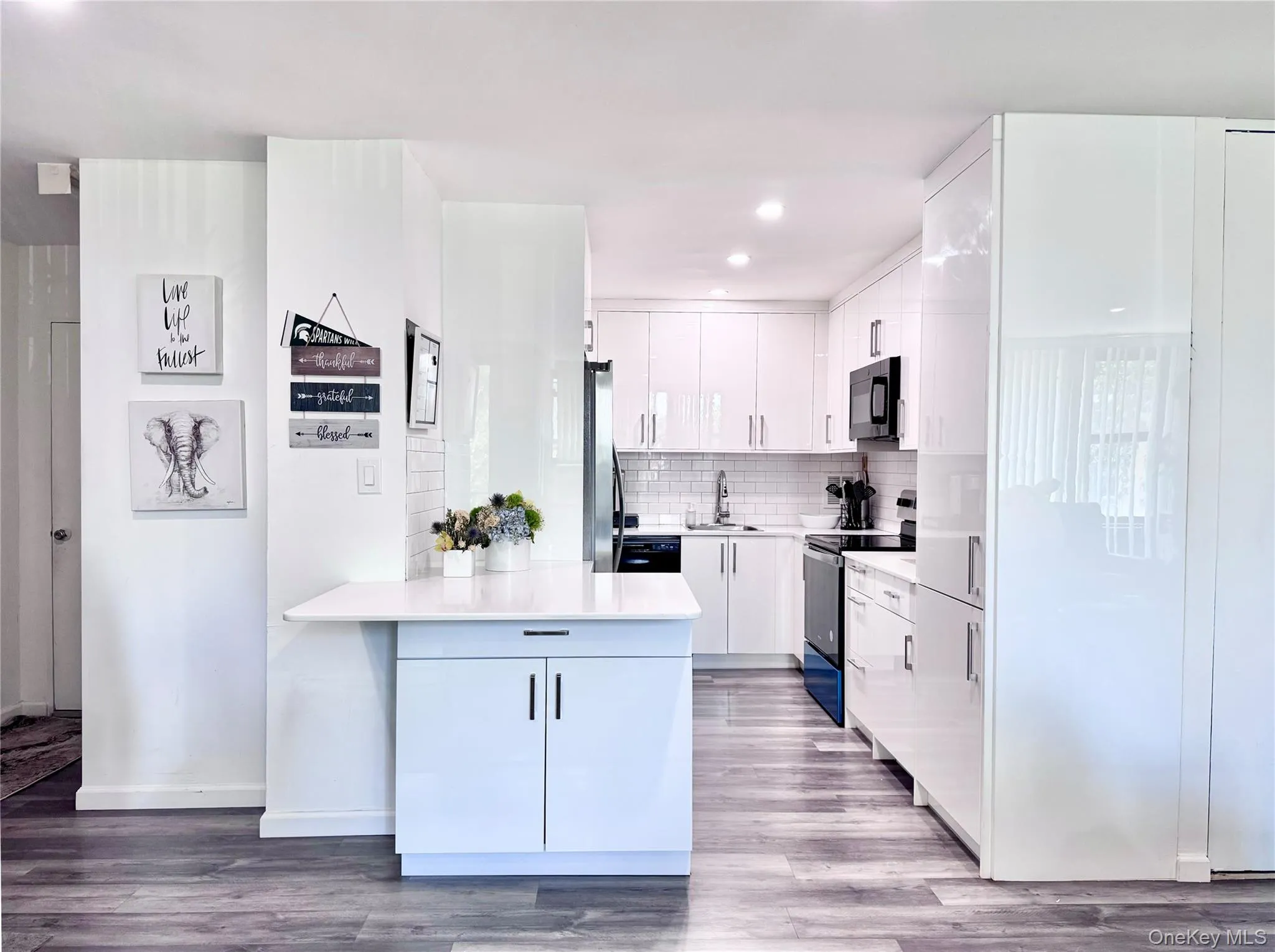 10-21 162 Street, New York, NY, 1 Bedroom Bedrooms, 4 Rooms Rooms,1 BathroomBathrooms,Residential,For Rent,162,0,1018616 10-21 162 Street, New York, NY, 1 Bedroom Bedrooms, 4 Rooms Rooms,1 BathroomBathrooms,Residential,For Rent,162,0,1018616