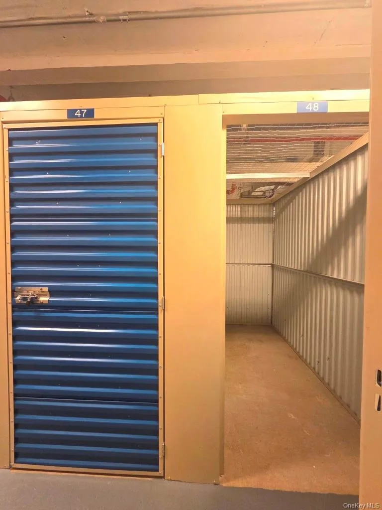 13327 39th Avenue, New York, NY, 1 Bedroom Bedrooms, 5 Rooms Rooms,1 BathroomBathrooms,Residential,For Rent,39th,0,KEY1018617 13327 39th Avenue, New York, NY, 1 Bedroom Bedrooms, 5 Rooms Rooms,1 BathroomBathrooms,Residential,For Rent,39th,0,KEY1018617