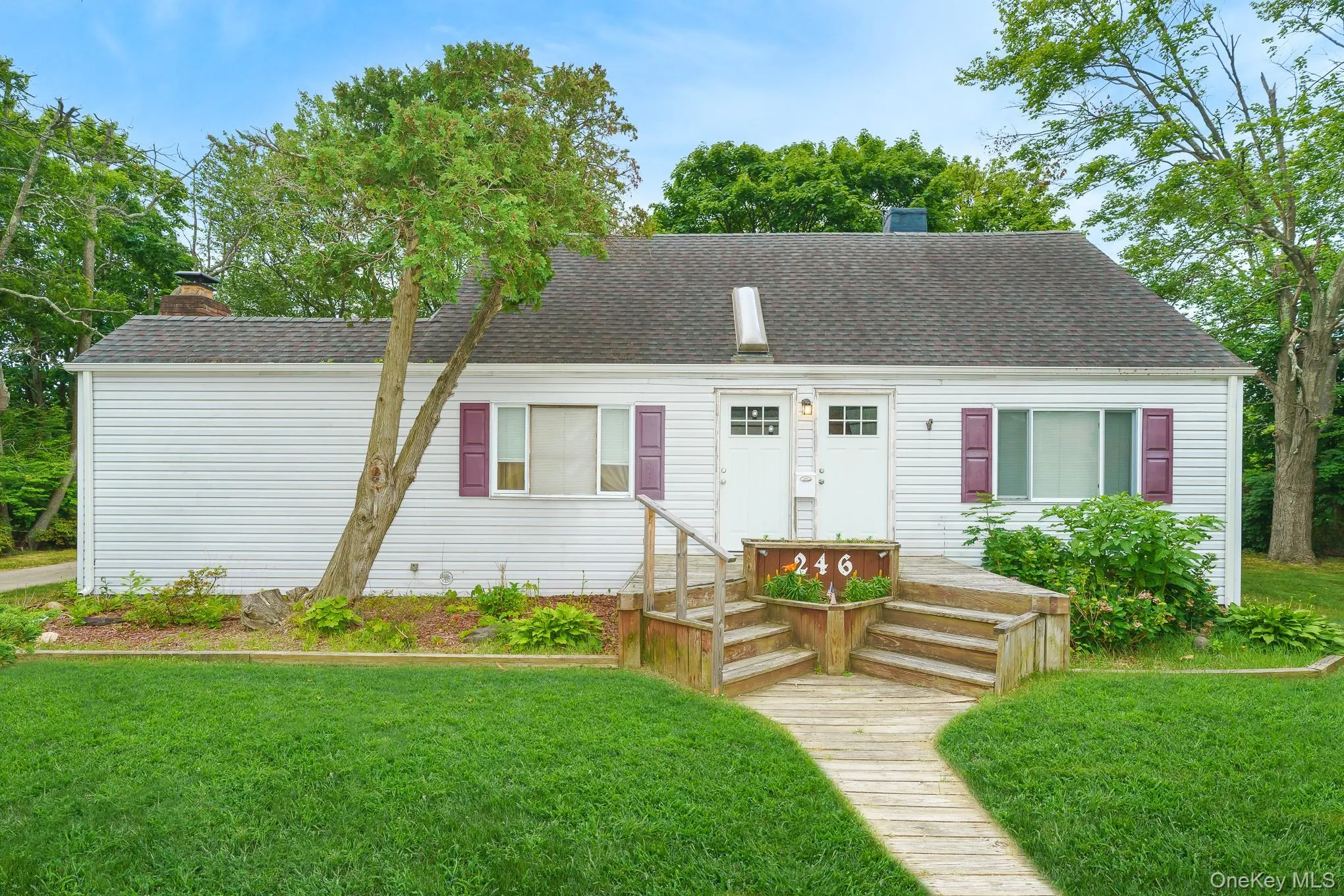246 Columbus Avenue, Babylon, NY, 3 Bedrooms Bedrooms, 8 Rooms Rooms,2 BathroomsBathrooms,Residential,For Rent,Columbus,0,KEY1018623 246 Columbus Avenue, Babylon, NY, 3 Bedrooms Bedrooms, 8 Rooms Rooms,2 BathroomsBathrooms,Residential,For Rent,Columbus,0,KEY1018623
