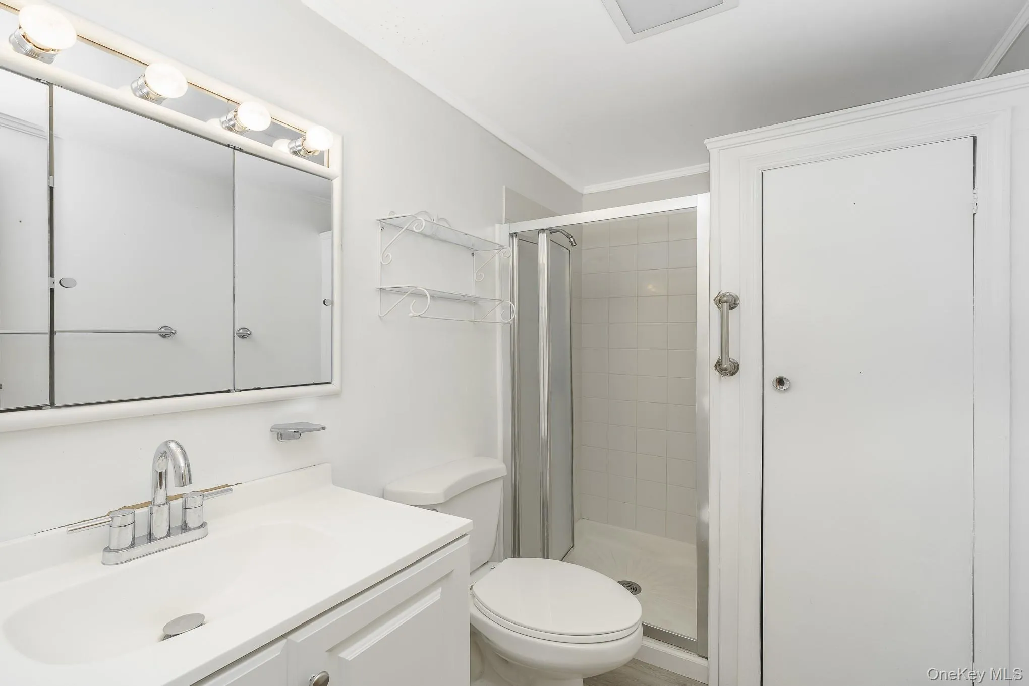 246 Columbus Avenue, Babylon, NY, 3 Bedrooms Bedrooms, 8 Rooms Rooms,2 BathroomsBathrooms,Residential,For Rent,Columbus,0,KEY1018623 246 Columbus Avenue, Babylon, NY, 3 Bedrooms Bedrooms, 8 Rooms Rooms,2 BathroomsBathrooms,Residential,For Rent,Columbus,0,KEY1018623