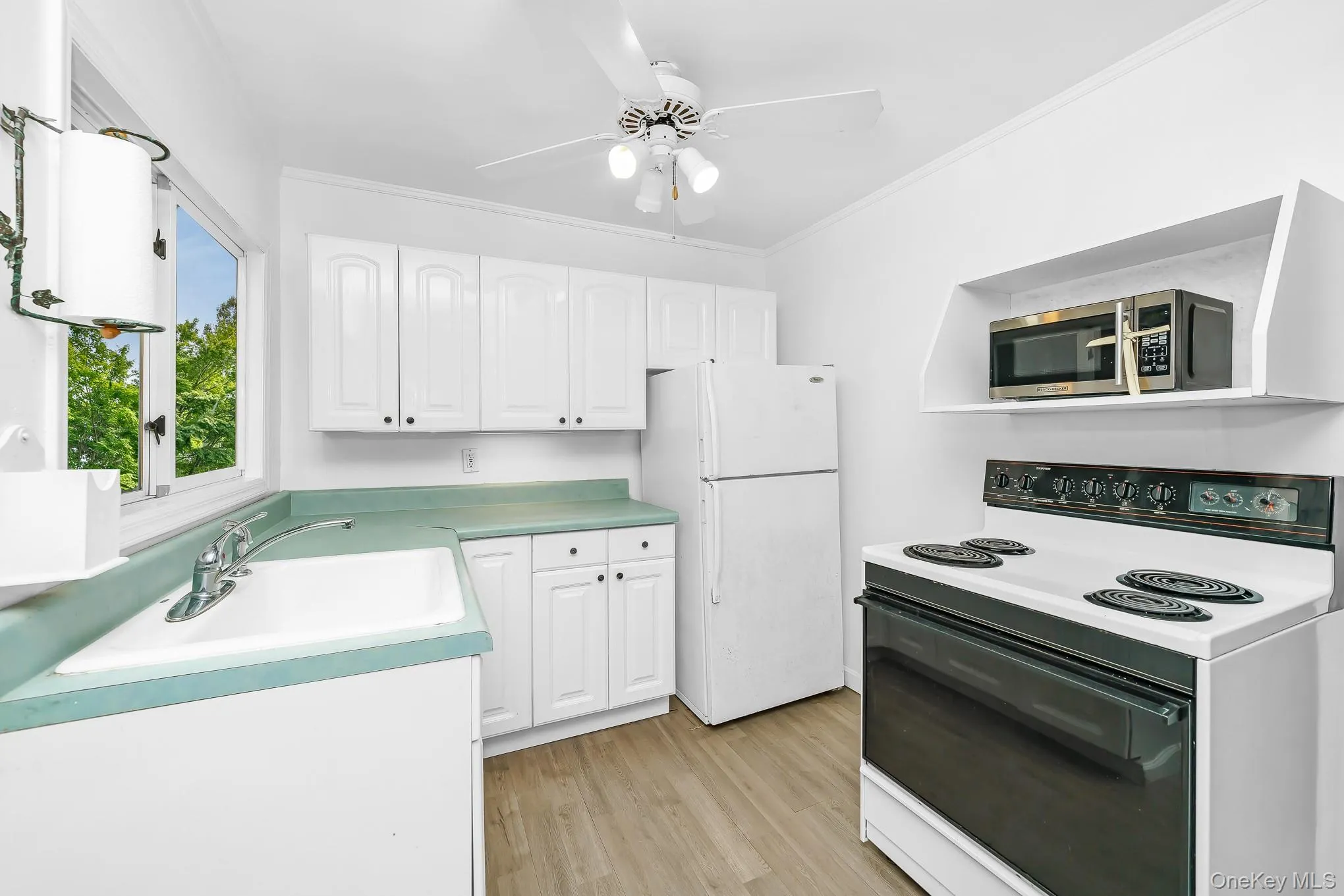 246 Columbus Avenue, Babylon, NY, 3 Bedrooms Bedrooms, 8 Rooms Rooms,2 BathroomsBathrooms,Residential,For Rent,Columbus,0,KEY1018623 246 Columbus Avenue, Babylon, NY, 3 Bedrooms Bedrooms, 8 Rooms Rooms,2 BathroomsBathrooms,Residential,For Rent,Columbus,0,KEY1018623