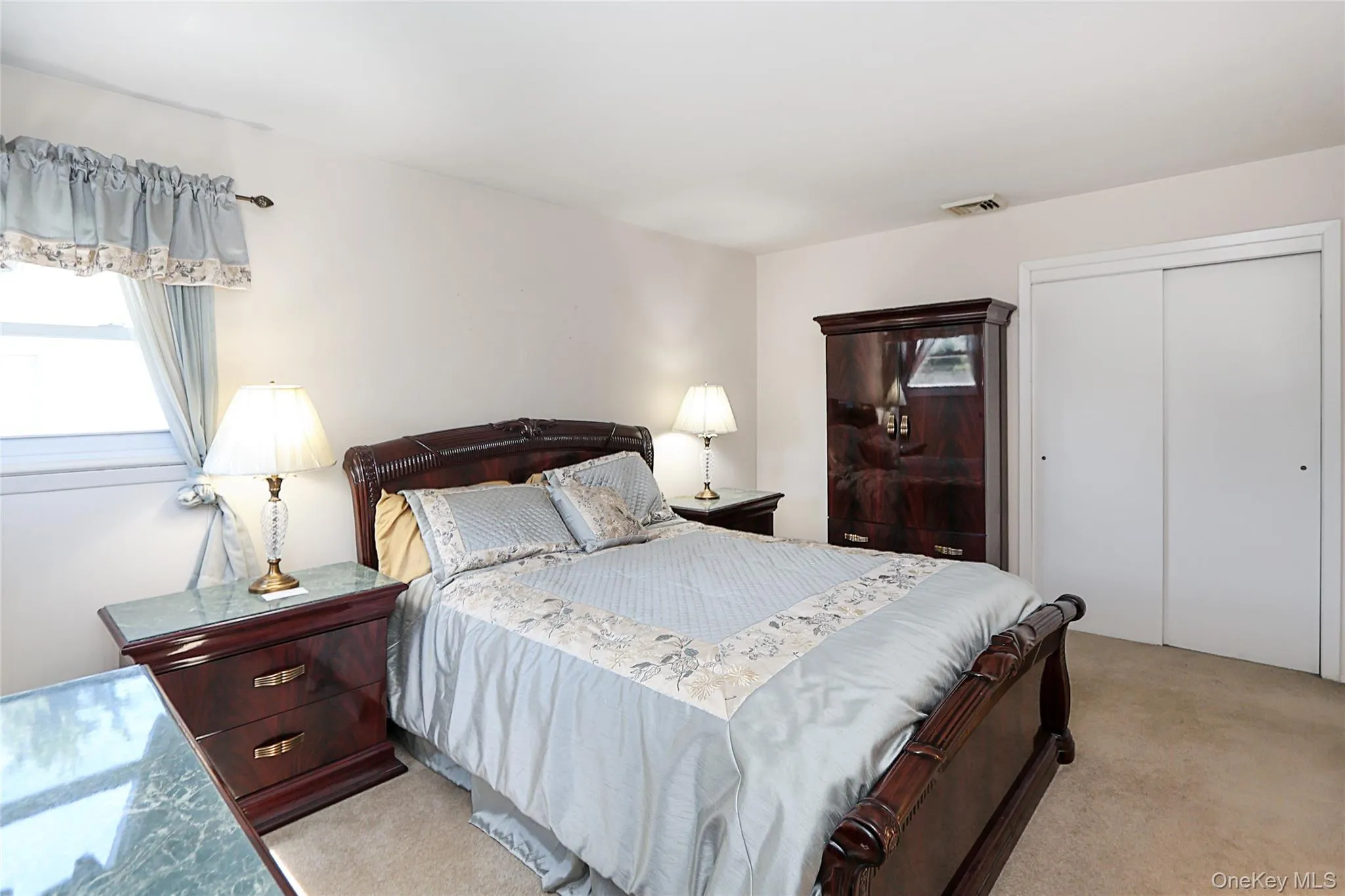 49 Lee Avenue, North Hempstead, NY, 4 Bedrooms Bedrooms, 10 Rooms Rooms,2 BathroomsBathrooms,Residential,For Rent,Lee,0,KEY1018624 49 Lee Avenue, North Hempstead, NY, 4 Bedrooms Bedrooms, 10 Rooms Rooms,2 BathroomsBathrooms,Residential,For Rent,Lee,0,KEY1018624