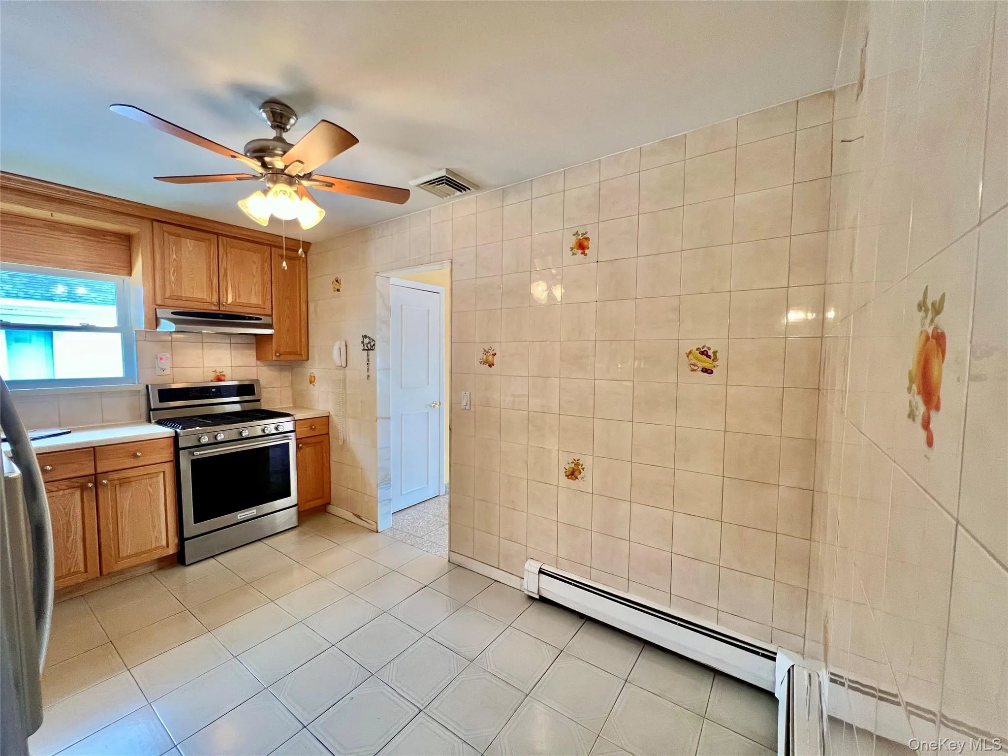 49 Lee Avenue, North Hempstead, NY, 4 Bedrooms Bedrooms, 10 Rooms Rooms,2 BathroomsBathrooms,Residential,For Rent,Lee,0,1018624 49 Lee Avenue, North Hempstead, NY, 4 Bedrooms Bedrooms, 10 Rooms Rooms,2 BathroomsBathrooms,Residential,For Rent,Lee,0,1018624