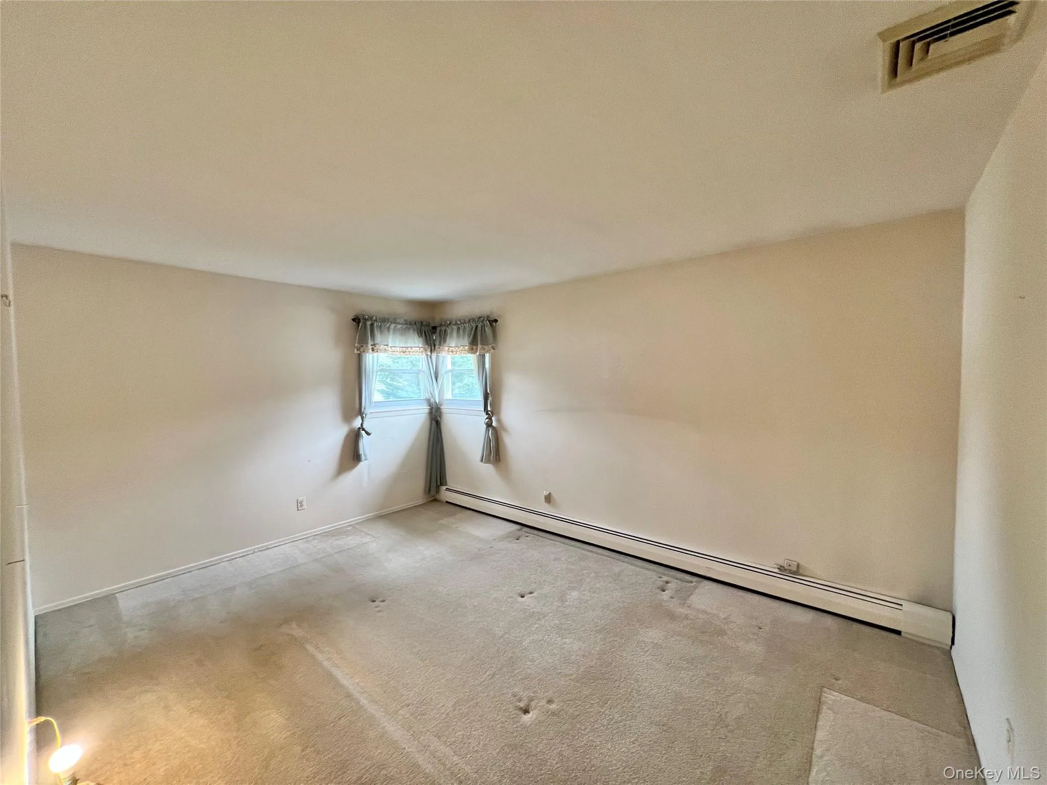49 Lee Avenue, North Hempstead, NY, 4 Bedrooms Bedrooms, 10 Rooms Rooms,2 BathroomsBathrooms,Residential,For Rent,Lee,0,1018624 49 Lee Avenue, North Hempstead, NY, 4 Bedrooms Bedrooms, 10 Rooms Rooms,2 BathroomsBathrooms,Residential,For Rent,Lee,0,1018624