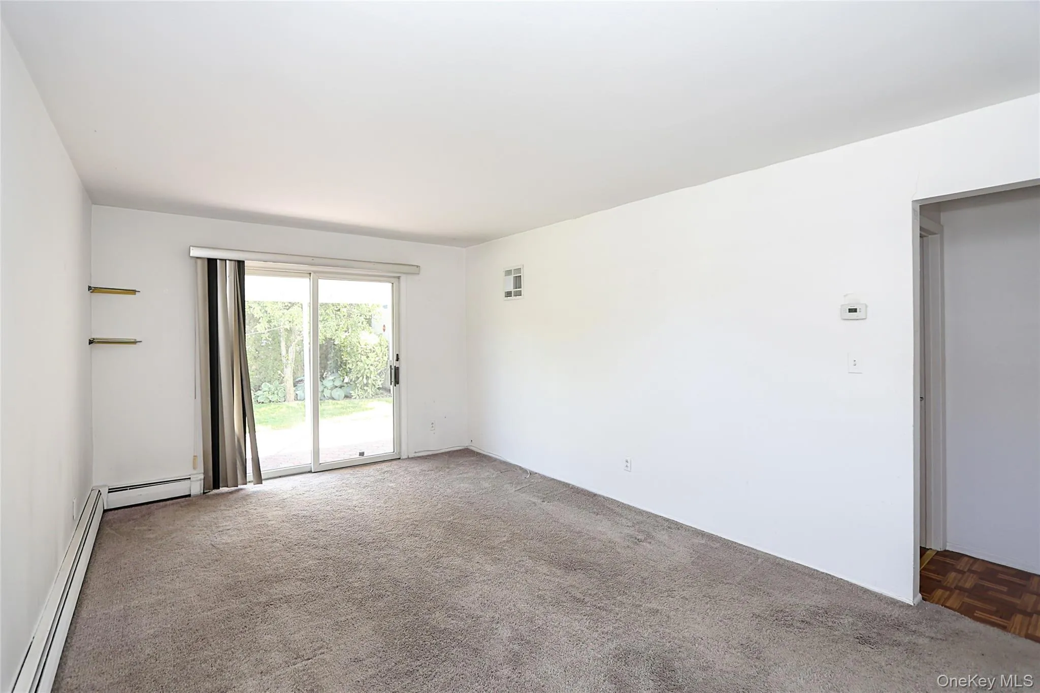 49 Lee Avenue, North Hempstead, NY, 4 Bedrooms Bedrooms, 10 Rooms Rooms,2 BathroomsBathrooms,Residential,For Rent,Lee,0,KEY1018624 49 Lee Avenue, North Hempstead, NY, 4 Bedrooms Bedrooms, 10 Rooms Rooms,2 BathroomsBathrooms,Residential,For Rent,Lee,0,KEY1018624