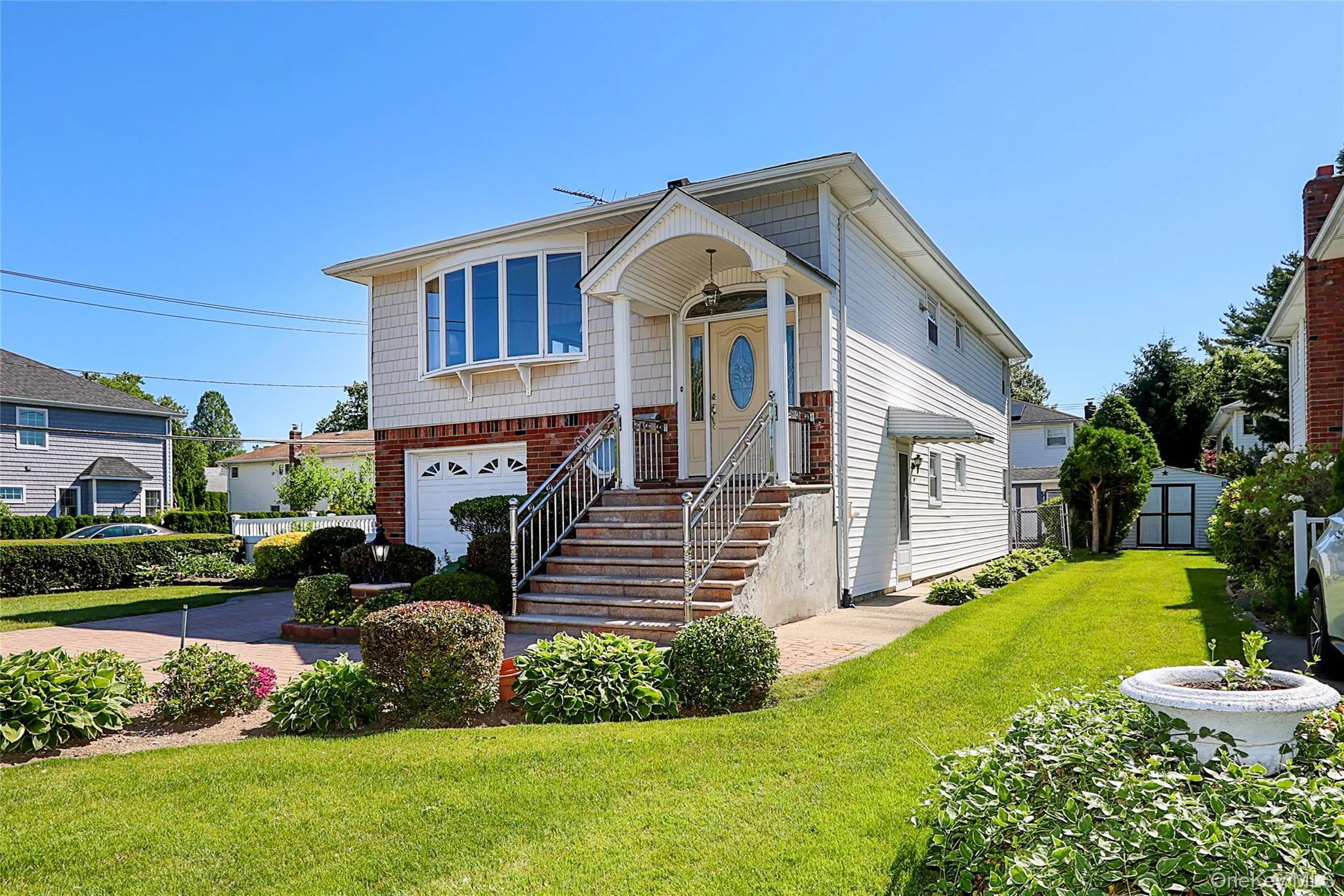 49 Lee Avenue, North Hempstead, NY, 4 Bedrooms Bedrooms, 10 Rooms Rooms,2 BathroomsBathrooms,Residential,For Rent,Lee,0,KEY1018624 49 Lee Avenue, North Hempstead, NY, 4 Bedrooms Bedrooms, 10 Rooms Rooms,2 BathroomsBathrooms,Residential,For Rent,Lee,0,KEY1018624