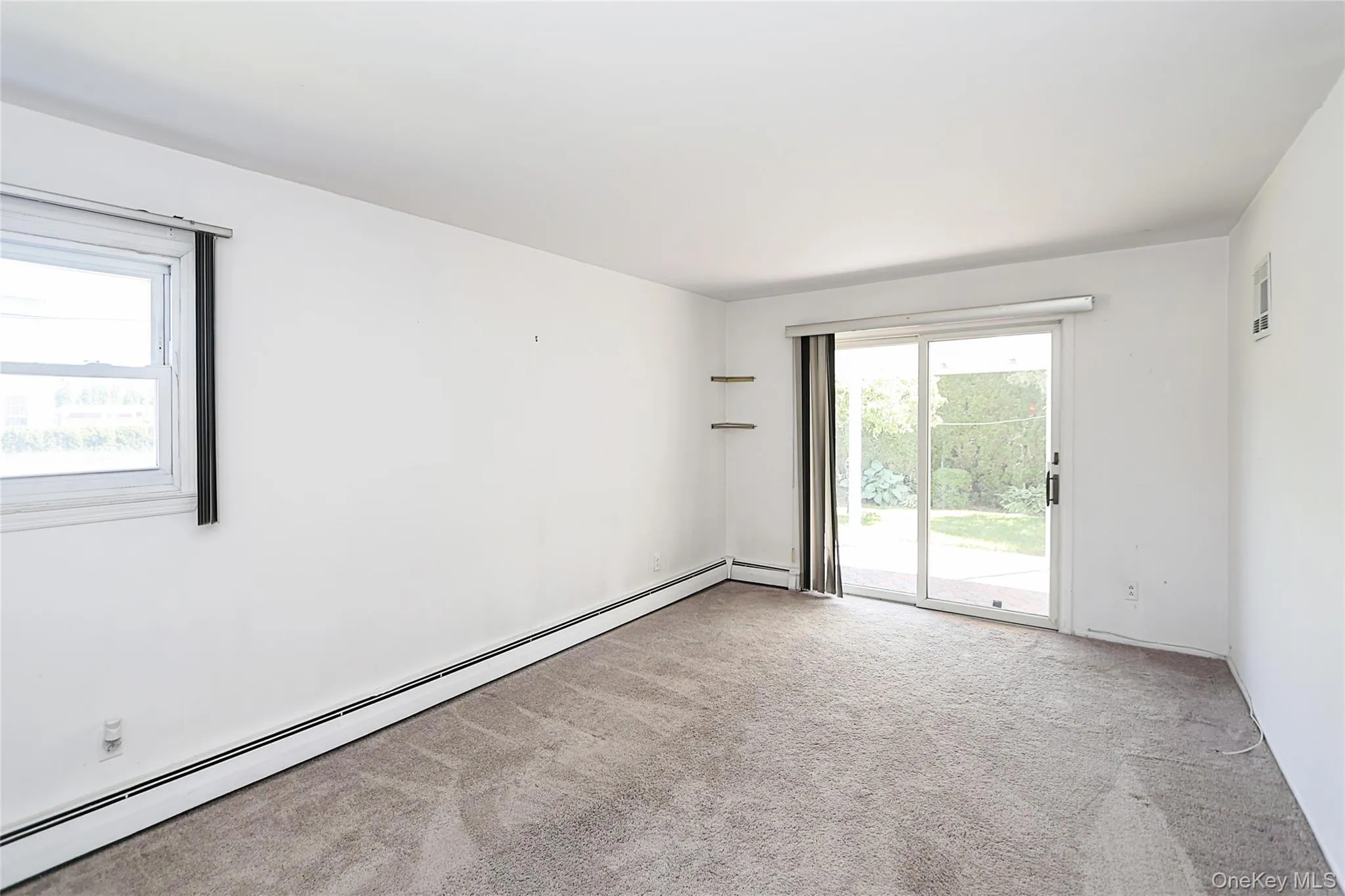 49 Lee Avenue, North Hempstead, NY, 4 Bedrooms Bedrooms, 10 Rooms Rooms,2 BathroomsBathrooms,Residential,For Rent,Lee,0,KEY1018624 49 Lee Avenue, North Hempstead, NY, 4 Bedrooms Bedrooms, 10 Rooms Rooms,2 BathroomsBathrooms,Residential,For Rent,Lee,0,KEY1018624