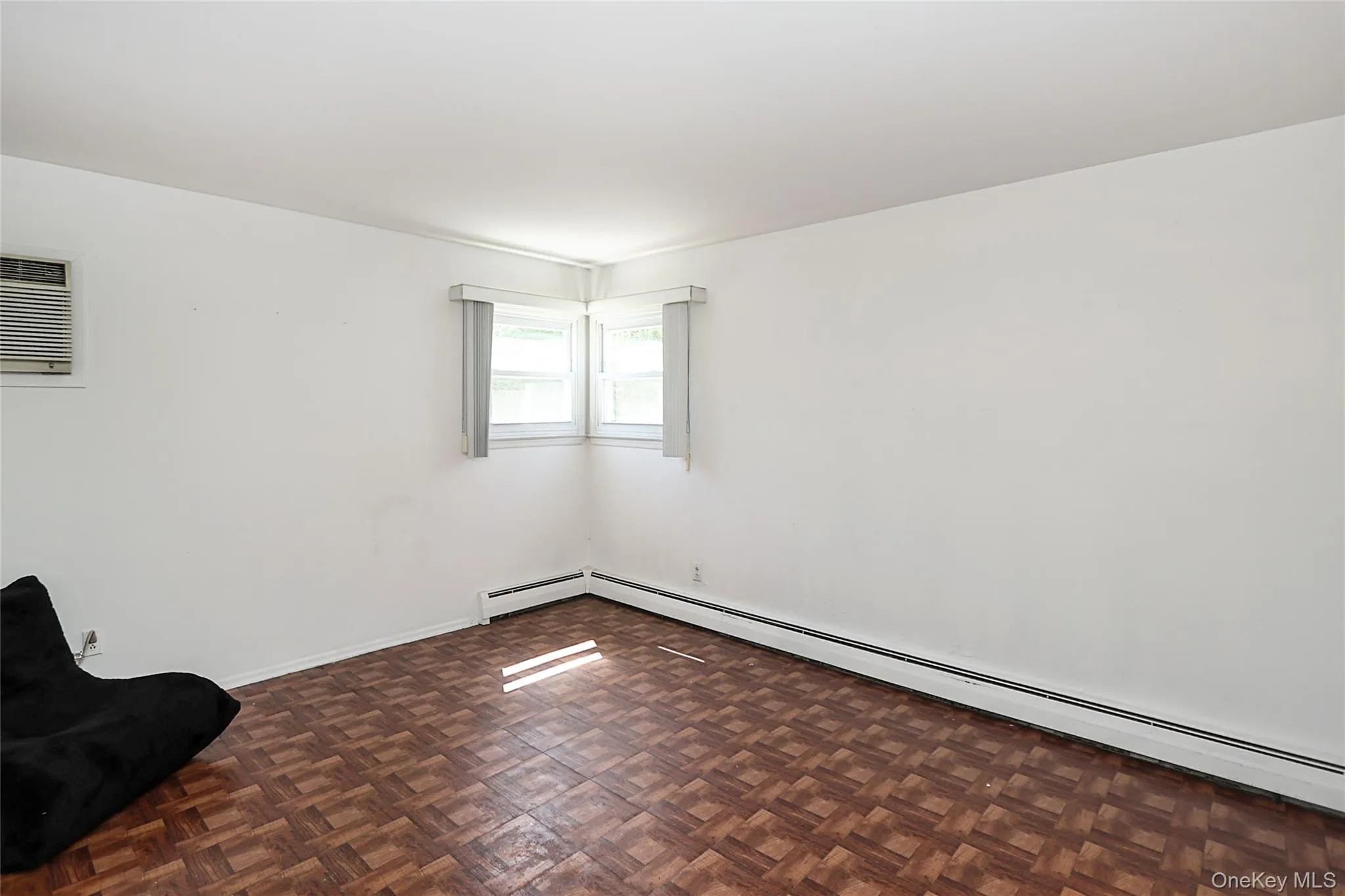 49 Lee Avenue, North Hempstead, NY, 4 Bedrooms Bedrooms, 10 Rooms Rooms,2 BathroomsBathrooms,Residential,For Rent,Lee,0,KEY1018624 49 Lee Avenue, North Hempstead, NY, 4 Bedrooms Bedrooms, 10 Rooms Rooms,2 BathroomsBathrooms,Residential,For Rent,Lee,0,KEY1018624