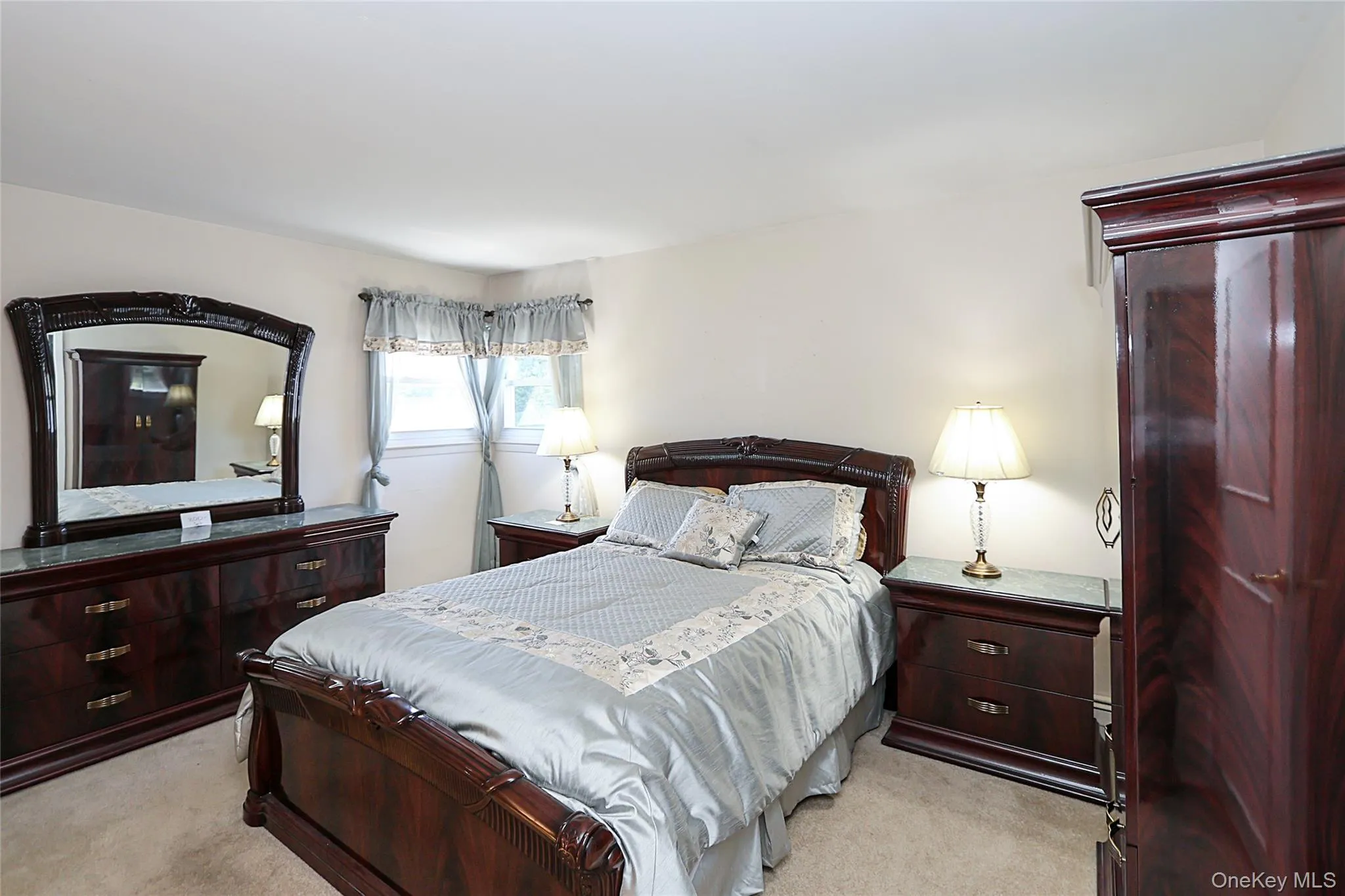 49 Lee Avenue, North Hempstead, NY, 4 Bedrooms Bedrooms, 10 Rooms Rooms,2 BathroomsBathrooms,Residential,For Rent,Lee,0,KEY1018624 49 Lee Avenue, North Hempstead, NY, 4 Bedrooms Bedrooms, 10 Rooms Rooms,2 BathroomsBathrooms,Residential,For Rent,Lee,0,KEY1018624