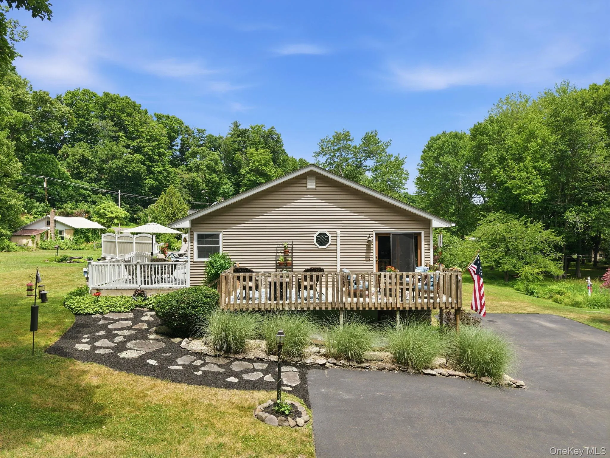 89 Main Street, Wawarsing, NY, 3 Bedrooms Bedrooms, 7 Rooms Rooms,1 BathroomBathrooms,Residential,For Rent,Main,0,1018630 89 Main Street, Wawarsing, NY, 3 Bedrooms Bedrooms, 7 Rooms Rooms,1 BathroomBathrooms,Residential,For Rent,Main,0,1018630