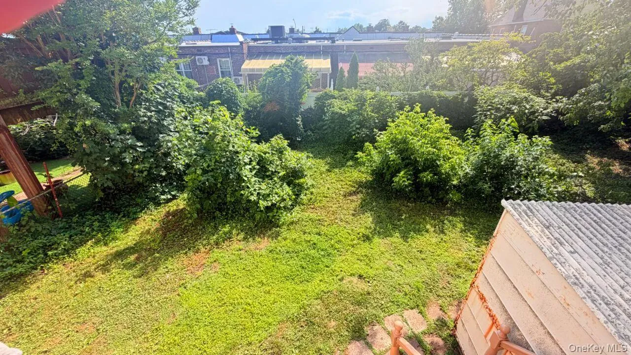 5750 82nd Street, New York, NY, 3 Bedrooms Bedrooms, 6 Rooms Rooms,1 BathroomBathrooms,Residential,For Rent,82nd,0,KEY1018643 5750 82nd Street, New York, NY, 3 Bedrooms Bedrooms, 6 Rooms Rooms,1 BathroomBathrooms,Residential,For Rent,82nd,0,KEY1018643
