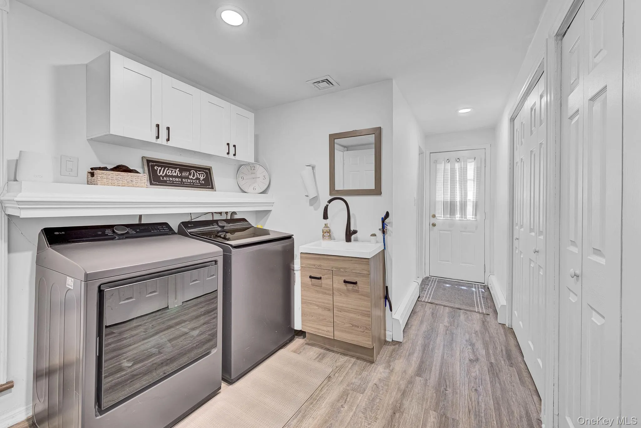 426 Wolf Hill Road, Huntington, NY, 5 Bedrooms Bedrooms, 11 Rooms Rooms,3 BathroomsBathrooms,Residential,For Rent,Wolf Hill,0,KEY1018644 426 Wolf Hill Road, Huntington, NY, 5 Bedrooms Bedrooms, 11 Rooms Rooms,3 BathroomsBathrooms,Residential,For Rent,Wolf Hill,0,KEY1018644