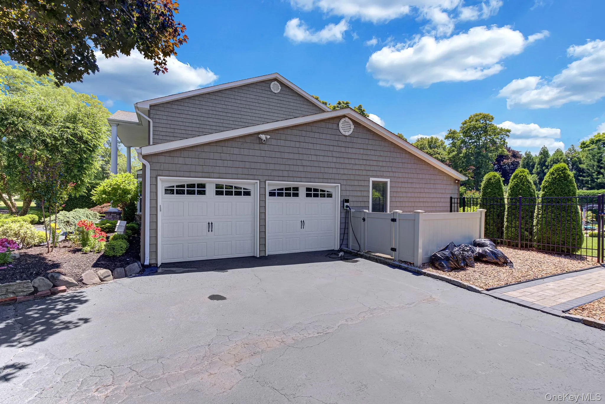 426 Wolf Hill Road, Huntington, NY, 5 Bedrooms Bedrooms, 11 Rooms Rooms,3 BathroomsBathrooms,Residential,For Rent,Wolf Hill,0,KEY1018644 426 Wolf Hill Road, Huntington, NY, 5 Bedrooms Bedrooms, 11 Rooms Rooms,3 BathroomsBathrooms,Residential,For Rent,Wolf Hill,0,KEY1018644