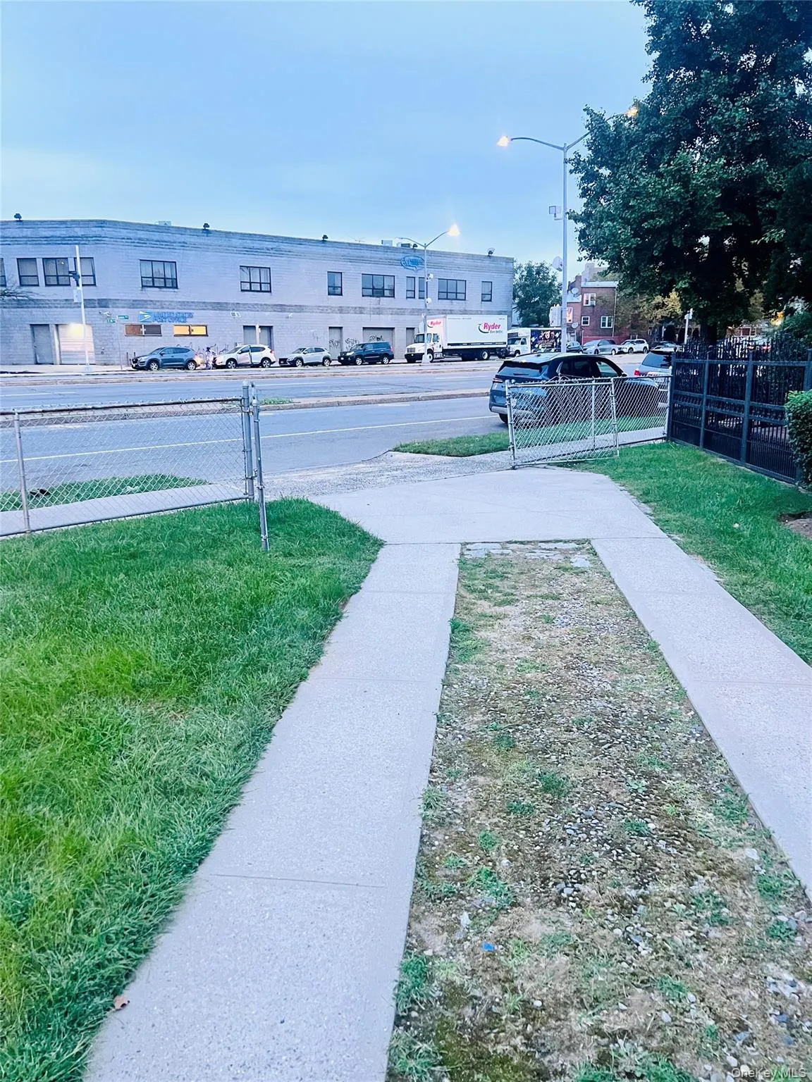 DRIVEWAY DRIVEWAY