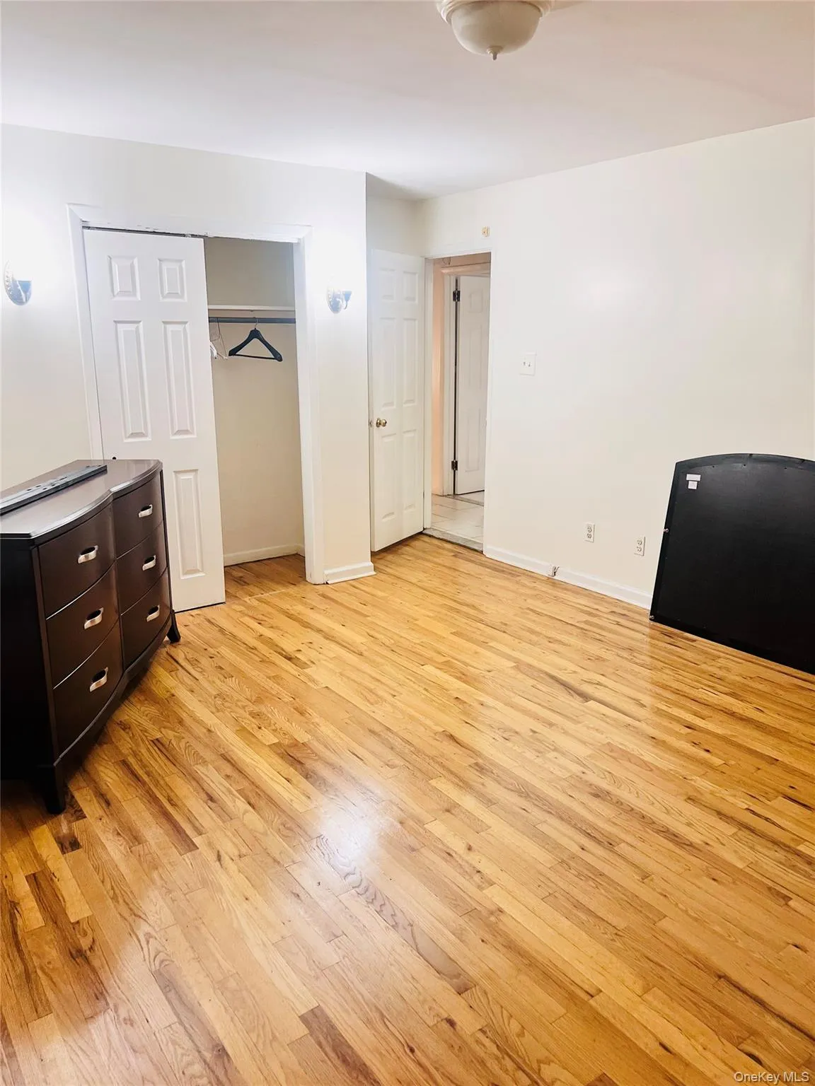 1114 Linden Boulevard, New York, NY, 5 Bedroom Bedrooms, 9 Room Rooms,2 BathroomBathrooms,Residential Lease,For Rent,Linden,0,1018649 1114 Linden Boulevard, New York, NY, 5 Bedroom Bedrooms, 9 Room Rooms,2 BathroomBathrooms,Residential Lease,For Rent,Linden,0,1018649