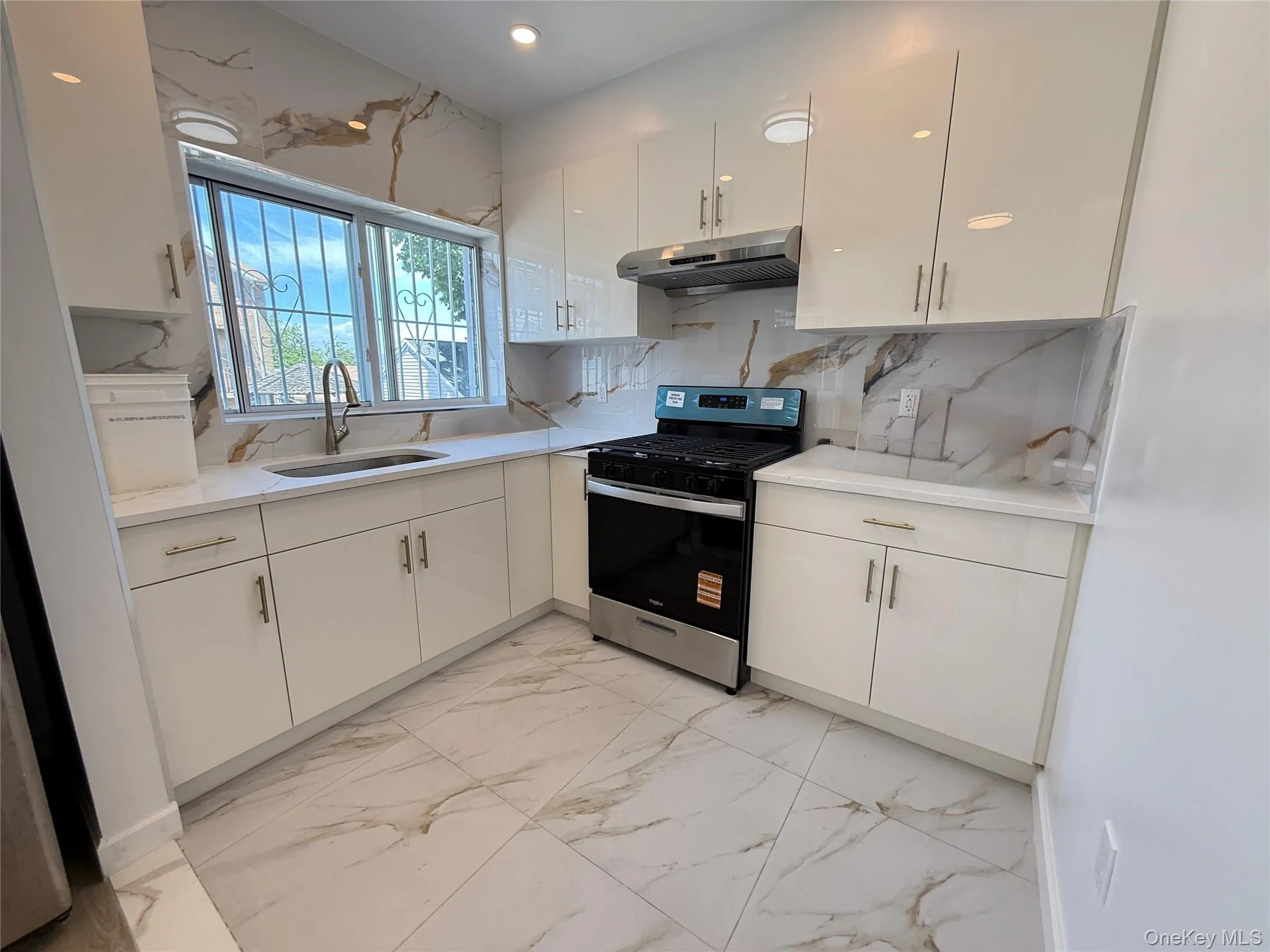 51-74 72nd Place, New York, NY, 3 Bedrooms Bedrooms, 6 Rooms Rooms,2 BathroomsBathrooms,Residential Lease,For Rent,72nd,0,1018654 51-74 72nd Place, New York, NY, 3 Bedrooms Bedrooms, 6 Rooms Rooms,2 BathroomsBathrooms,Residential Lease,For Rent,72nd,0,1018654