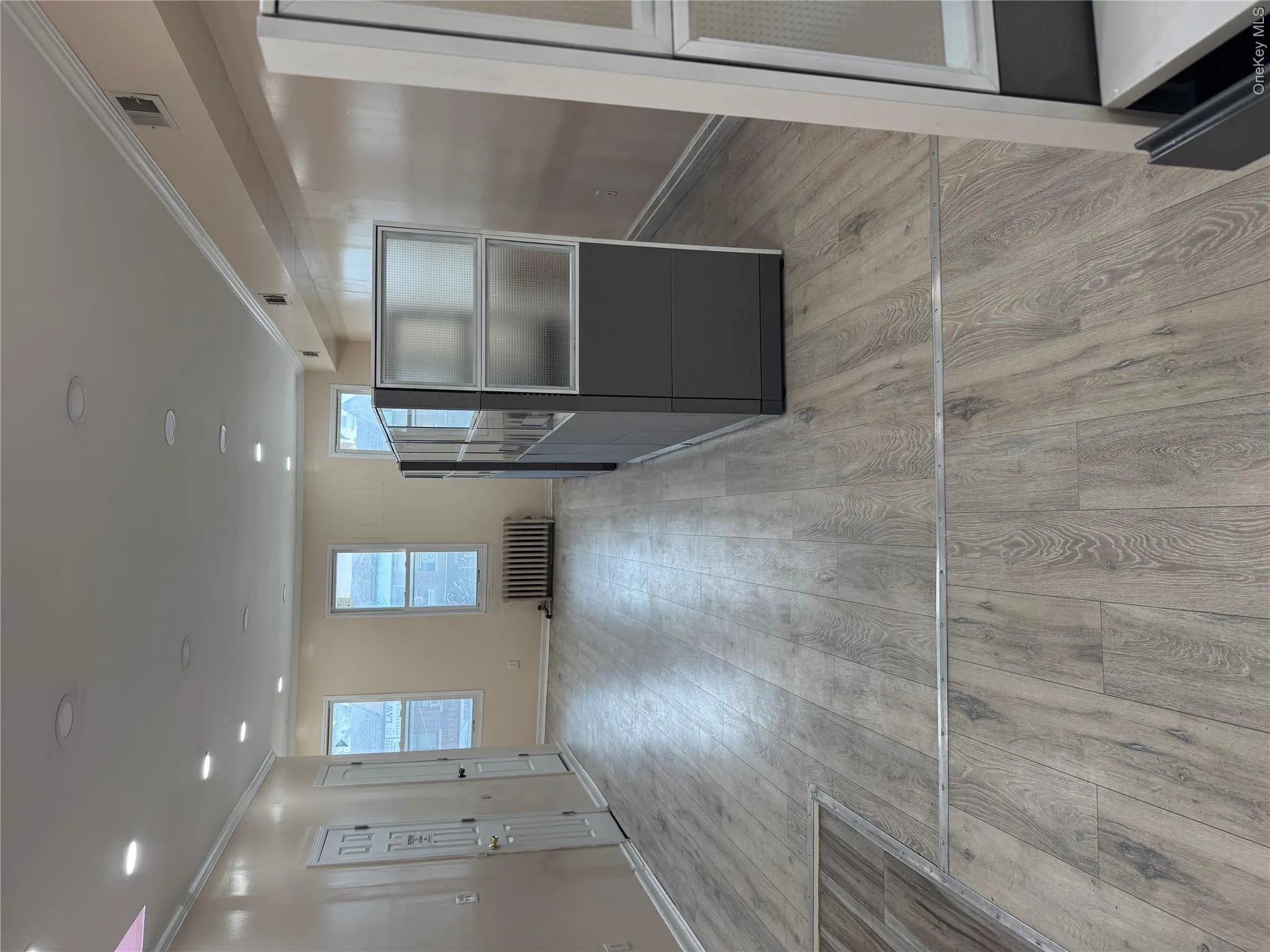 16718 Hillside Avenue, New York, NY, ,Commercial Lease,For Rent,Hillside,0,1018658 16718 Hillside Avenue, New York, NY, ,Commercial Lease,For Rent,Hillside,0,1018658