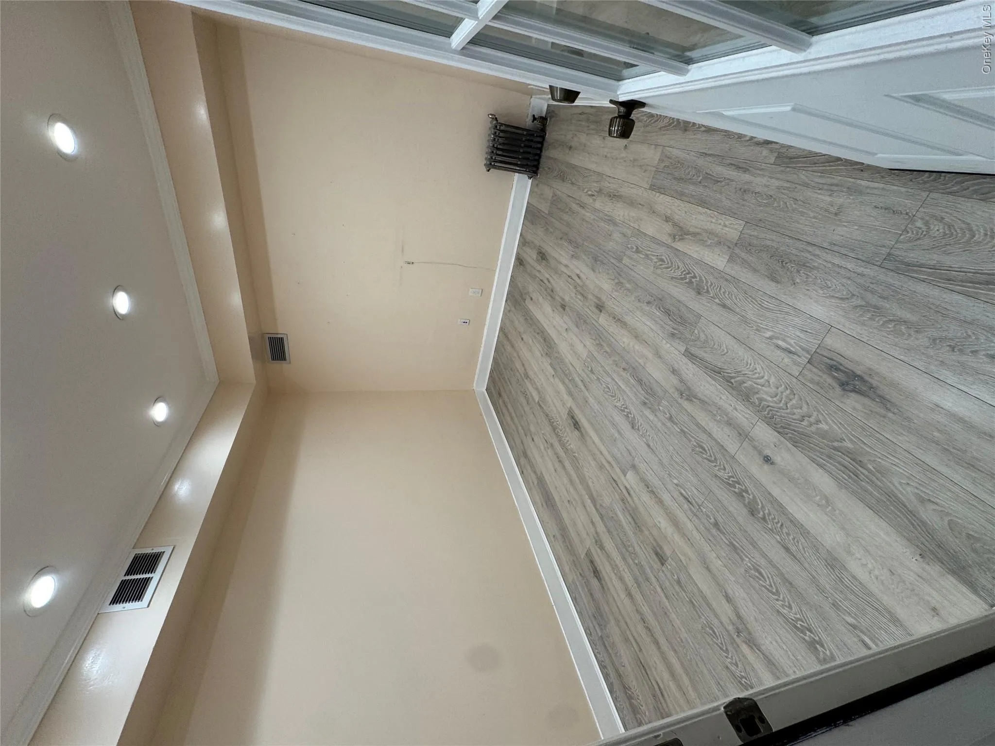 16718 Hillside Avenue, New York, NY, ,Commercial Lease,For Rent,Hillside,0,1018658 16718 Hillside Avenue, New York, NY, ,Commercial Lease,For Rent,Hillside,0,1018658