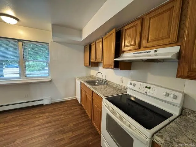 14 Patton Drive, Cornwall, NY, 3 Bedrooms Bedrooms, 5 Rooms Rooms,1 BathroomBathrooms,Residential Lease,For Rent,Patton,0,1018660 14 Patton Drive, Cornwall, NY, 3 Bedrooms Bedrooms, 5 Rooms Rooms,1 BathroomBathrooms,Residential Lease,For Rent,Patton,0,1018660