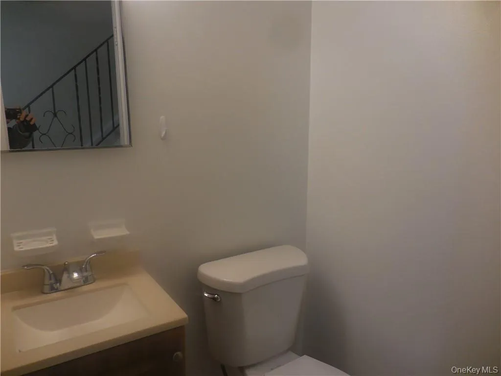 Half bathroom on the 1st floor. Half bathroom on the 1st floor.