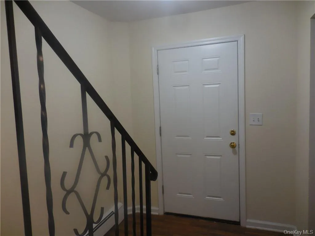 14 Patton Drive, Cornwall, NY, 3 Bedrooms Bedrooms, 5 Rooms Rooms,1 BathroomBathrooms,Residential Lease,For Rent,Patton,0,1018660 14 Patton Drive, Cornwall, NY, 3 Bedrooms Bedrooms, 5 Rooms Rooms,1 BathroomBathrooms,Residential Lease,For Rent,Patton,0,1018660
