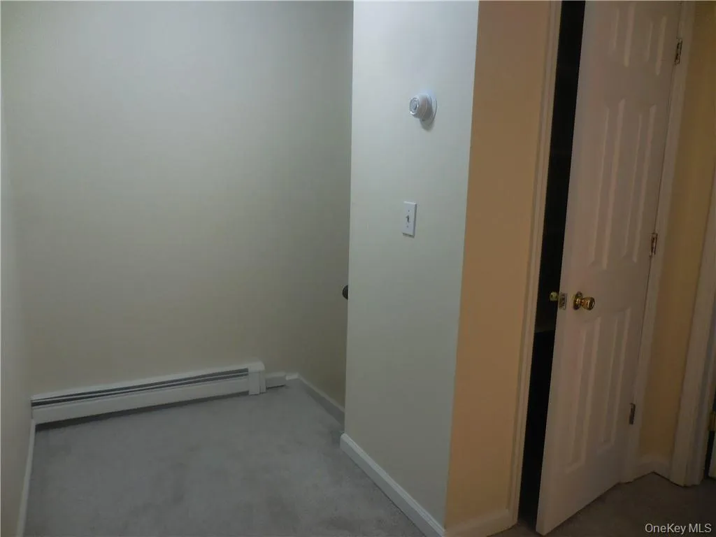14 Patton Drive, Cornwall, NY, 3 Bedrooms Bedrooms, 5 Rooms Rooms,1 BathroomBathrooms,Residential Lease,For Rent,Patton,0,1018660 14 Patton Drive, Cornwall, NY, 3 Bedrooms Bedrooms, 5 Rooms Rooms,1 BathroomBathrooms,Residential Lease,For Rent,Patton,0,1018660