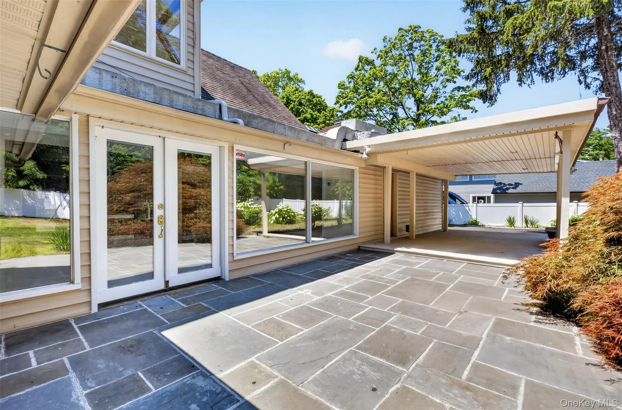 81 Carriage Lane, North Hempstead, NY, 4 Bedrooms Bedrooms, 8 Rooms Rooms,3 BathroomsBathrooms,Residential,For Rent,Carriage,0,KEY1018661 81 Carriage Lane, North Hempstead, NY, 4 Bedrooms Bedrooms, 8 Rooms Rooms,3 BathroomsBathrooms,Residential,For Rent,Carriage,0,KEY1018661