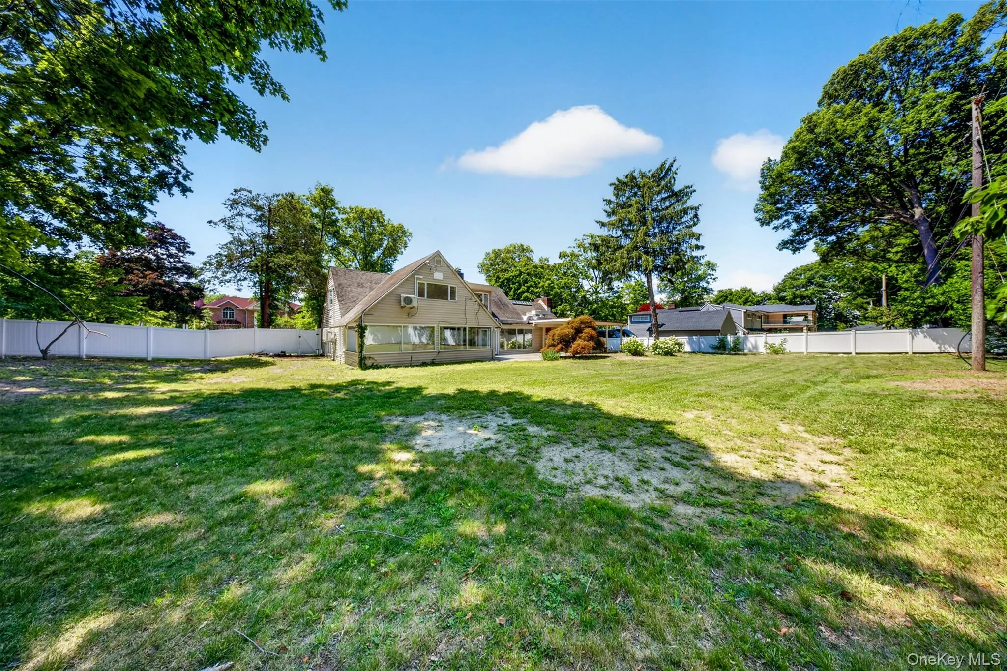 81 Carriage Lane, North Hempstead, NY, 4 Bedrooms Bedrooms, 8 Rooms Rooms,3 BathroomsBathrooms,Residential,For Rent,Carriage,0,KEY1018661 81 Carriage Lane, North Hempstead, NY, 4 Bedrooms Bedrooms, 8 Rooms Rooms,3 BathroomsBathrooms,Residential,For Rent,Carriage,0,KEY1018661