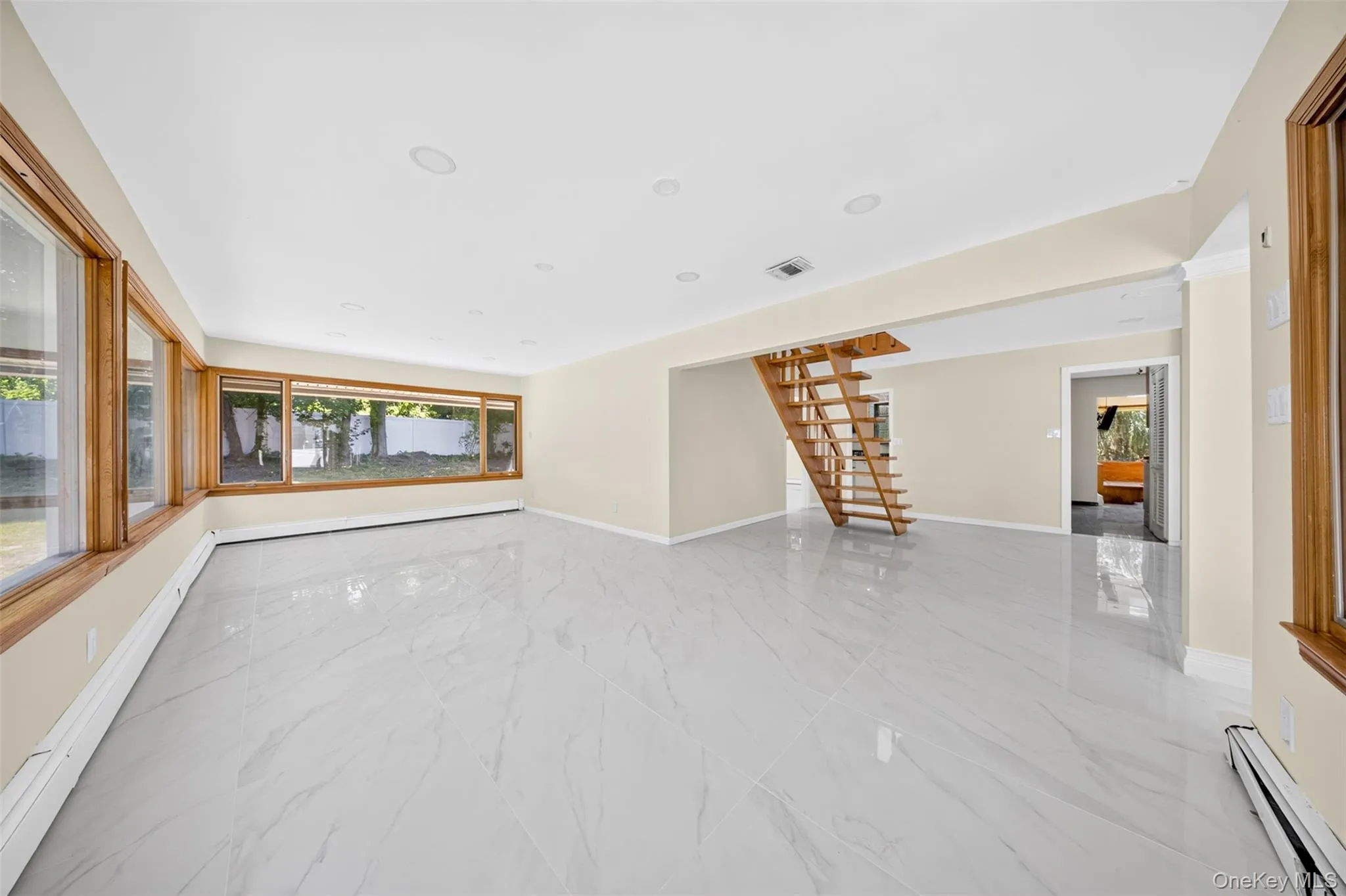 81 Carriage Lane, North Hempstead, NY, 4 Bedrooms Bedrooms, 8 Rooms Rooms,3 BathroomsBathrooms,Residential,For Rent,Carriage,0,KEY1018661 81 Carriage Lane, North Hempstead, NY, 4 Bedrooms Bedrooms, 8 Rooms Rooms,3 BathroomsBathrooms,Residential,For Rent,Carriage,0,KEY1018661