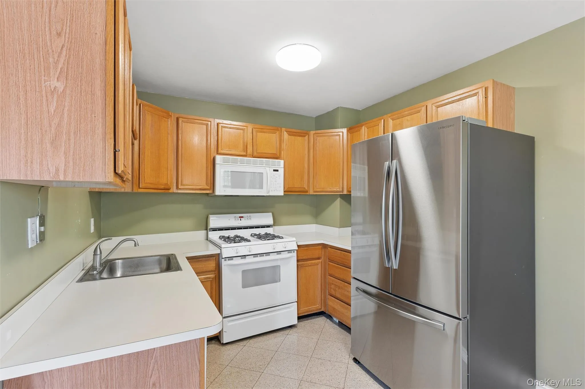 1601 Johnson Avenue, Hempstead, NY, 3 Bedrooms Bedrooms, 5 Rooms Rooms,2 BathroomsBathrooms,Residential,For Rent,Johnson,0,KEY1018668 1601 Johnson Avenue, Hempstead, NY, 3 Bedrooms Bedrooms, 5 Rooms Rooms,2 BathroomsBathrooms,Residential,For Rent,Johnson,0,KEY1018668