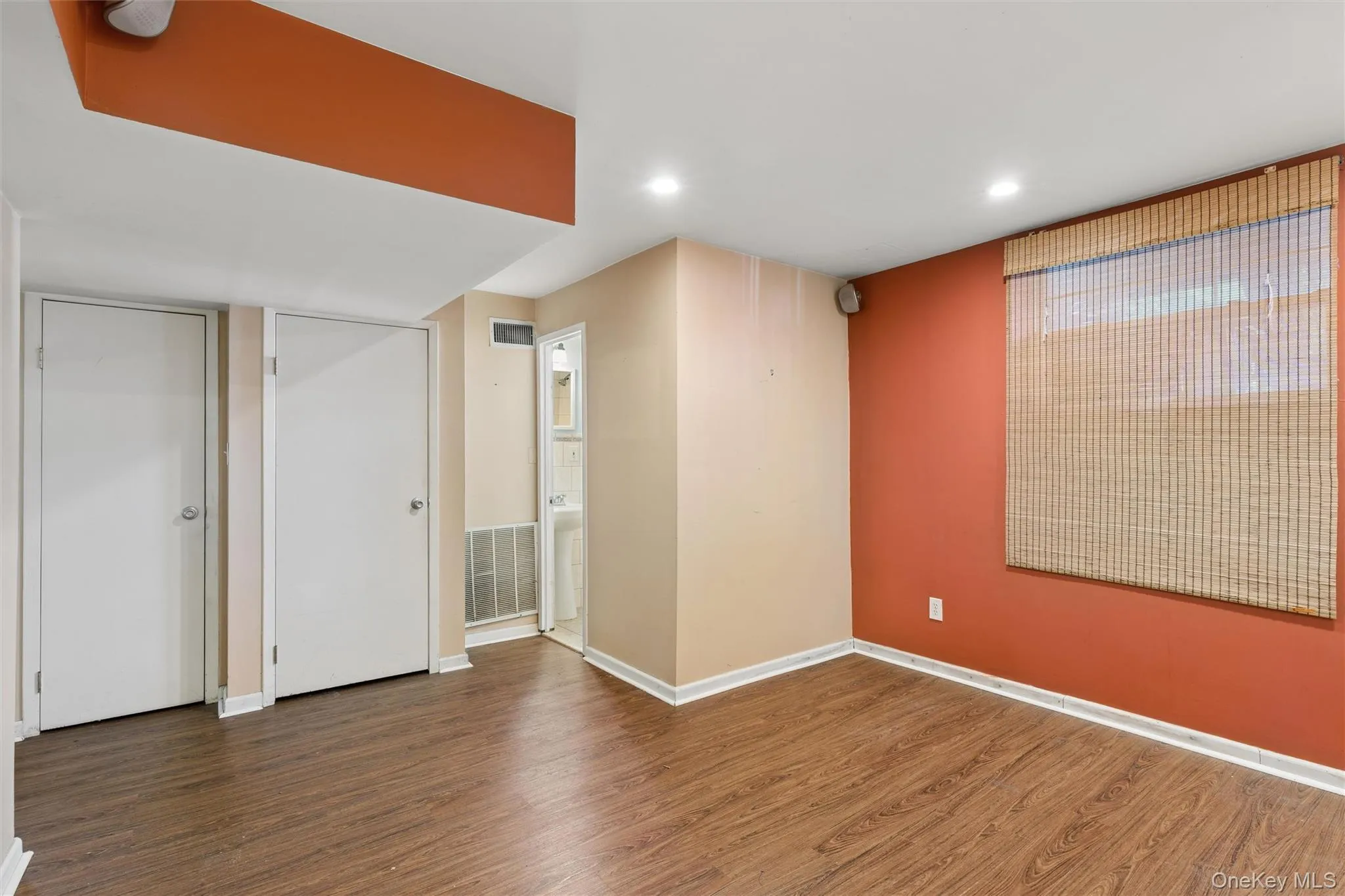 1601 Johnson Avenue, Hempstead, NY, 3 Bedrooms Bedrooms, 5 Rooms Rooms,2 BathroomsBathrooms,Residential,For Rent,Johnson,0,KEY1018668 1601 Johnson Avenue, Hempstead, NY, 3 Bedrooms Bedrooms, 5 Rooms Rooms,2 BathroomsBathrooms,Residential,For Rent,Johnson,0,KEY1018668