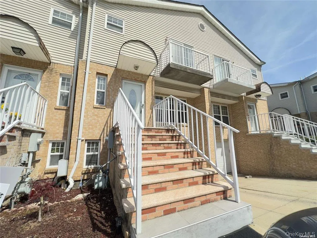 1601 Johnson Avenue, Hempstead, NY, 3 Bedrooms Bedrooms, 5 Rooms Rooms,2 BathroomsBathrooms,Residential,For Rent,Johnson,0,KEY1018668 1601 Johnson Avenue, Hempstead, NY, 3 Bedrooms Bedrooms, 5 Rooms Rooms,2 BathroomsBathrooms,Residential,For Rent,Johnson,0,KEY1018668