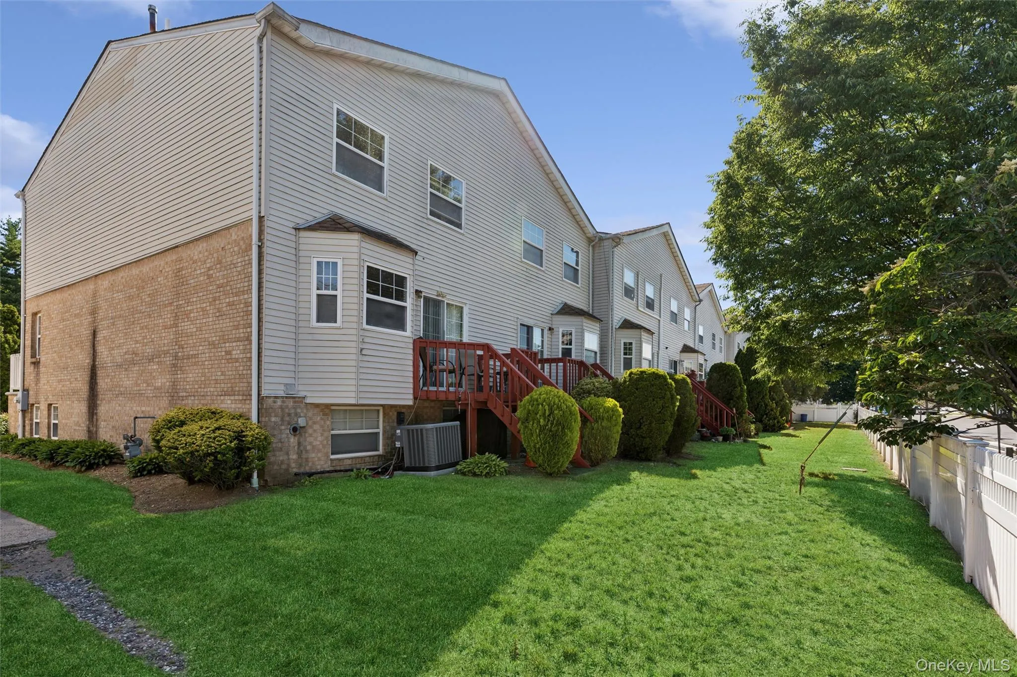 1601 Johnson Avenue, Hempstead, NY, 3 Bedrooms Bedrooms, 5 Rooms Rooms,2 BathroomsBathrooms,Residential,For Rent,Johnson,0,KEY1018668 1601 Johnson Avenue, Hempstead, NY, 3 Bedrooms Bedrooms, 5 Rooms Rooms,2 BathroomsBathrooms,Residential,For Rent,Johnson,0,KEY1018668