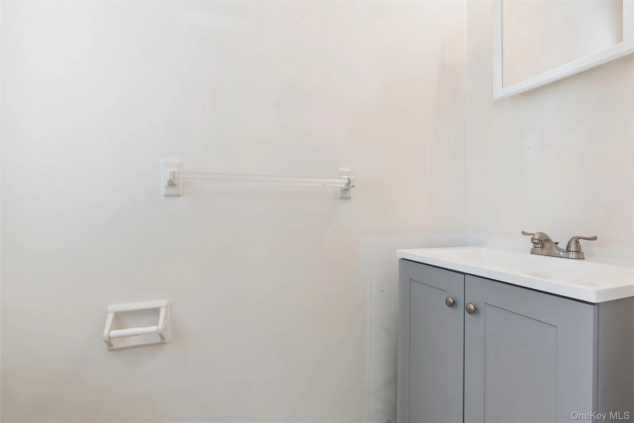 1601 Johnson Avenue, Hempstead, NY, 3 Bedrooms Bedrooms, 5 Rooms Rooms,2 BathroomsBathrooms,Residential,For Rent,Johnson,0,KEY1018668 1601 Johnson Avenue, Hempstead, NY, 3 Bedrooms Bedrooms, 5 Rooms Rooms,2 BathroomsBathrooms,Residential,For Rent,Johnson,0,KEY1018668