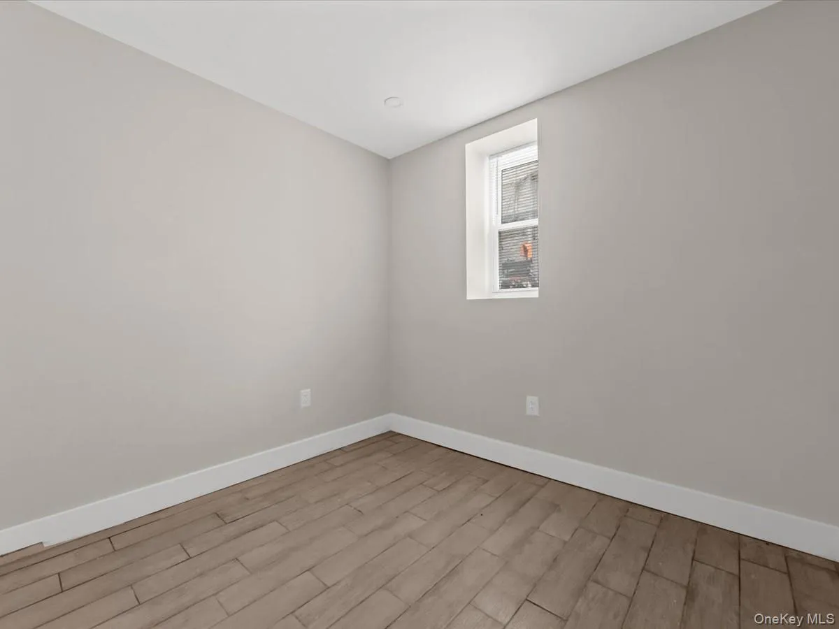 910 226th Street, New York, NY, 3 Bedrooms Bedrooms, 5 Rooms Rooms,2 BathroomsBathrooms,Residential Lease,For Rent,226th,0,KEY1018669 910 226th Street, New York, NY, 3 Bedrooms Bedrooms, 5 Rooms Rooms,2 BathroomsBathrooms,Residential Lease,For Rent,226th,0,KEY1018669