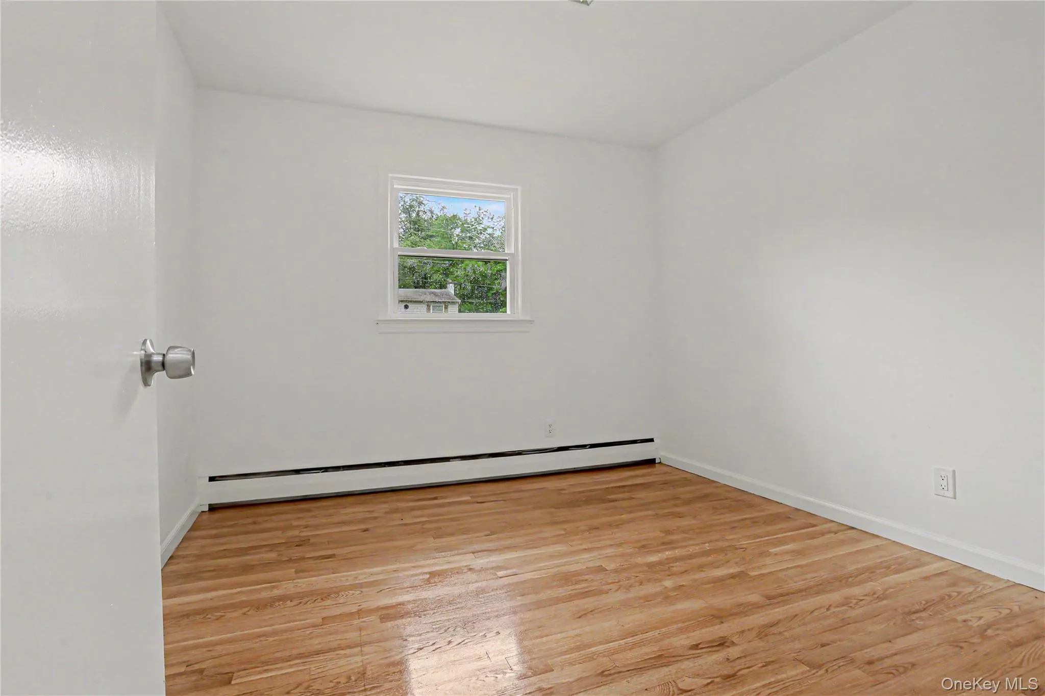 12 Roe Drive, Hyde Park, NY, 4 Bedrooms Bedrooms, 11 Rooms Rooms,3 BathroomsBathrooms,Residential,For Rent,Roe,0,1018671 12 Roe Drive, Hyde Park, NY, 4 Bedrooms Bedrooms, 11 Rooms Rooms,3 BathroomsBathrooms,Residential,For Rent,Roe,0,1018671
