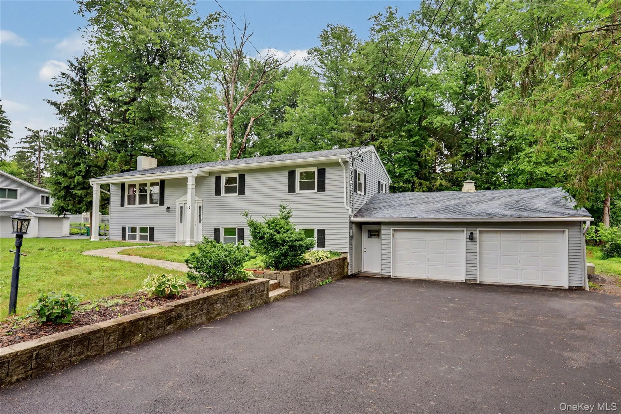 12 Roe Drive, Hyde Park, NY, 4 Bedrooms Bedrooms, 11 Rooms Rooms,3 BathroomsBathrooms,Residential,For Rent,Roe,0,1018671 12 Roe Drive, Hyde Park, NY, 4 Bedrooms Bedrooms, 11 Rooms Rooms,3 BathroomsBathrooms,Residential,For Rent,Roe,0,1018671