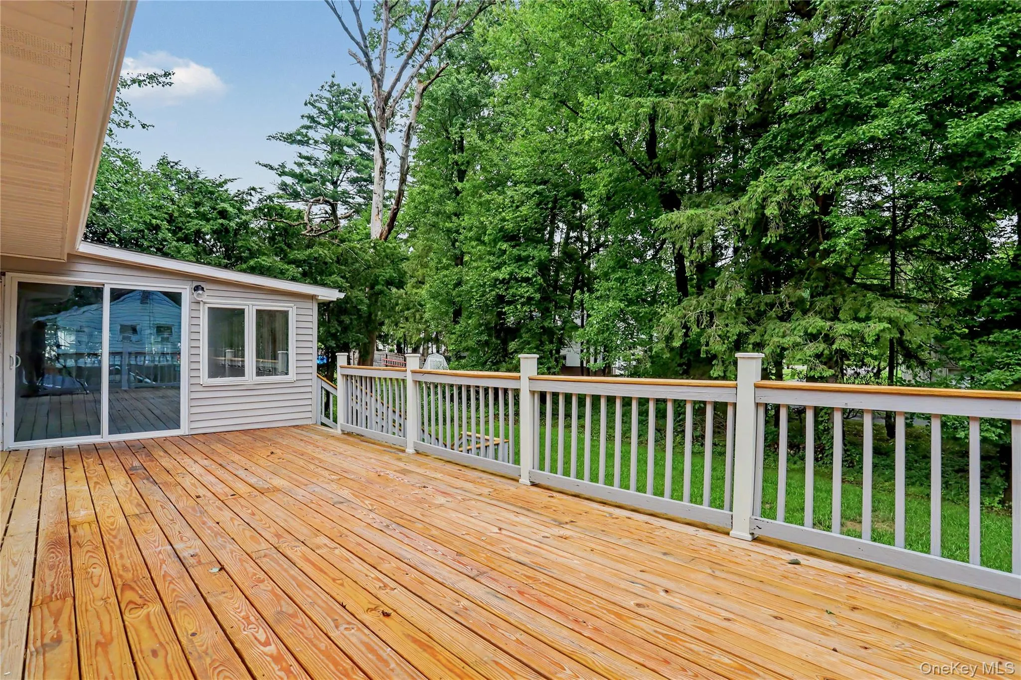 12 Roe Drive, Hyde Park, NY, 4 Bedrooms Bedrooms, 11 Rooms Rooms,3 BathroomsBathrooms,Residential,For Rent,Roe,0,1018671 12 Roe Drive, Hyde Park, NY, 4 Bedrooms Bedrooms, 11 Rooms Rooms,3 BathroomsBathrooms,Residential,For Rent,Roe,0,1018671