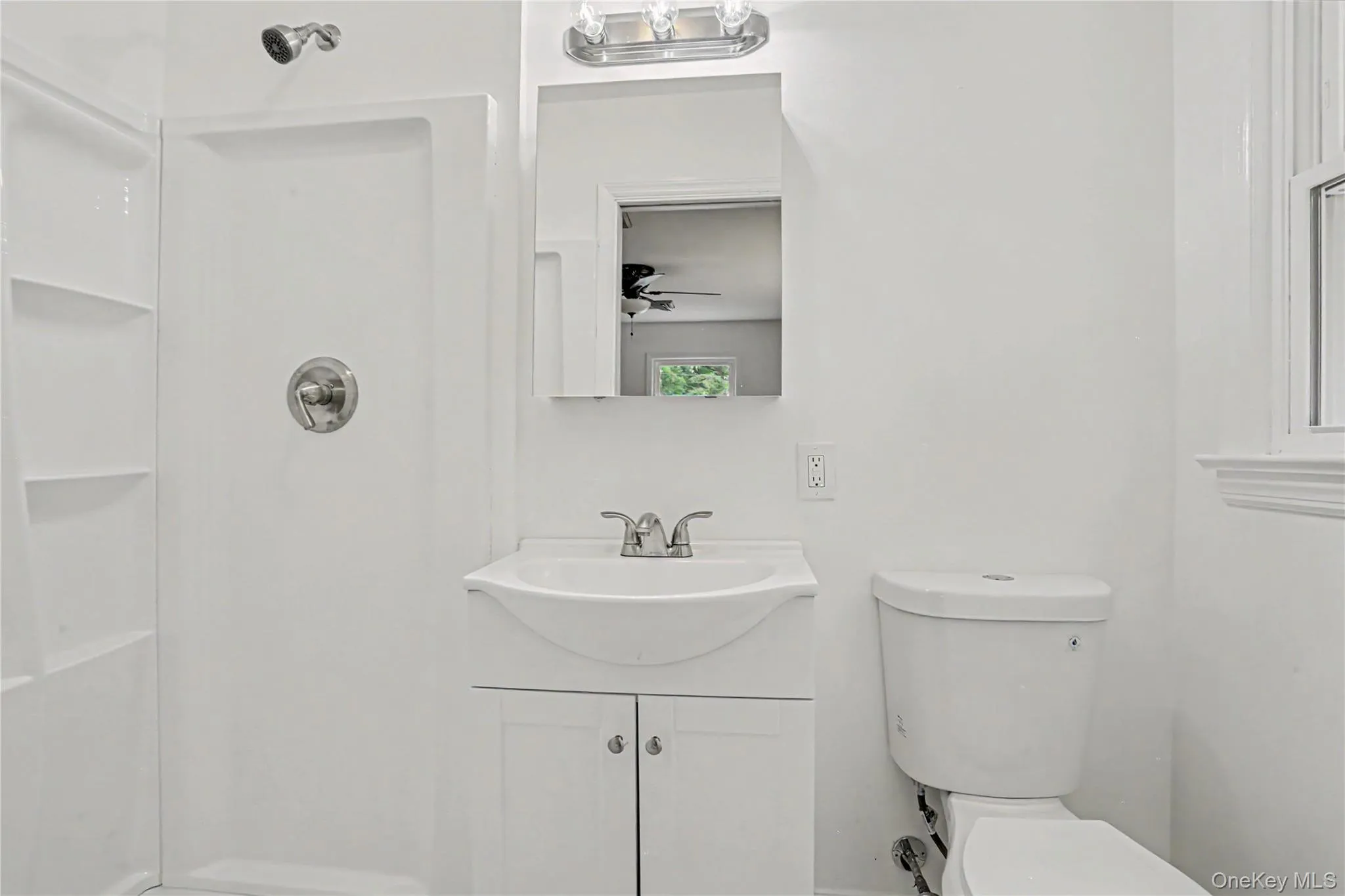 12 Roe Drive, Hyde Park, NY, 4 Bedrooms Bedrooms, 11 Rooms Rooms,3 BathroomsBathrooms,Residential,For Rent,Roe,0,1018671 12 Roe Drive, Hyde Park, NY, 4 Bedrooms Bedrooms, 11 Rooms Rooms,3 BathroomsBathrooms,Residential,For Rent,Roe,0,1018671