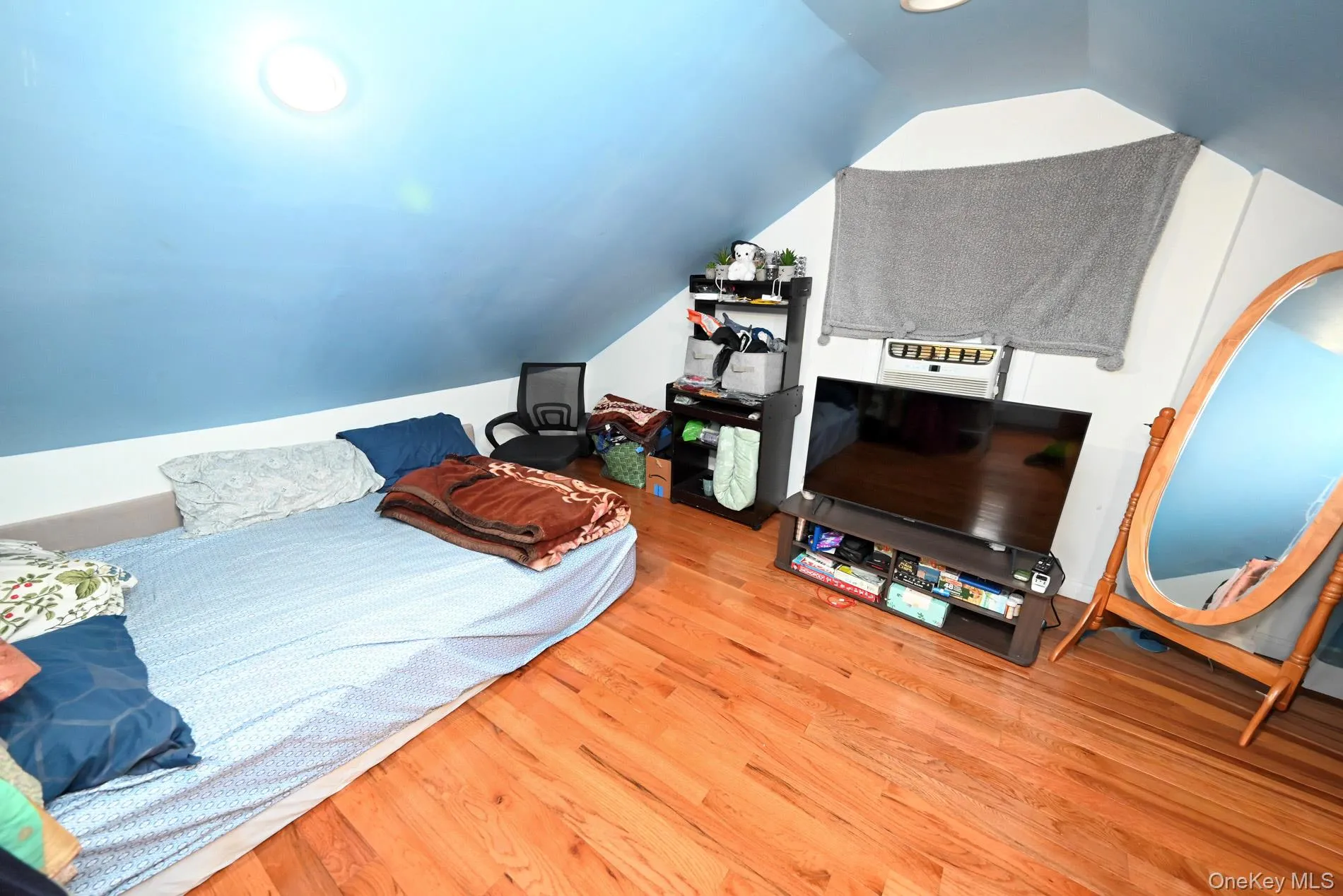 14214 Sutter Avenue, New York, NY, 3 Bedrooms Bedrooms, 7 Rooms Rooms,2 BathroomsBathrooms,Residential,For Rent,Sutter,0,KEY1018677 14214 Sutter Avenue, New York, NY, 3 Bedrooms Bedrooms, 7 Rooms Rooms,2 BathroomsBathrooms,Residential,For Rent,Sutter,0,KEY1018677