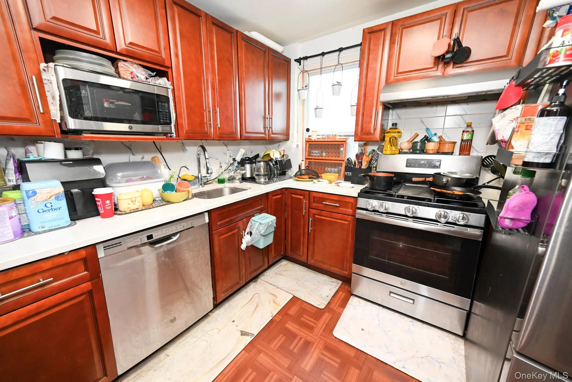 14214 Sutter Avenue, New York, NY, 3 Bedrooms Bedrooms, 7 Rooms Rooms,2 BathroomsBathrooms,Residential,For Rent,Sutter,0,KEY1018677 14214 Sutter Avenue, New York, NY, 3 Bedrooms Bedrooms, 7 Rooms Rooms,2 BathroomsBathrooms,Residential,For Rent,Sutter,0,KEY1018677