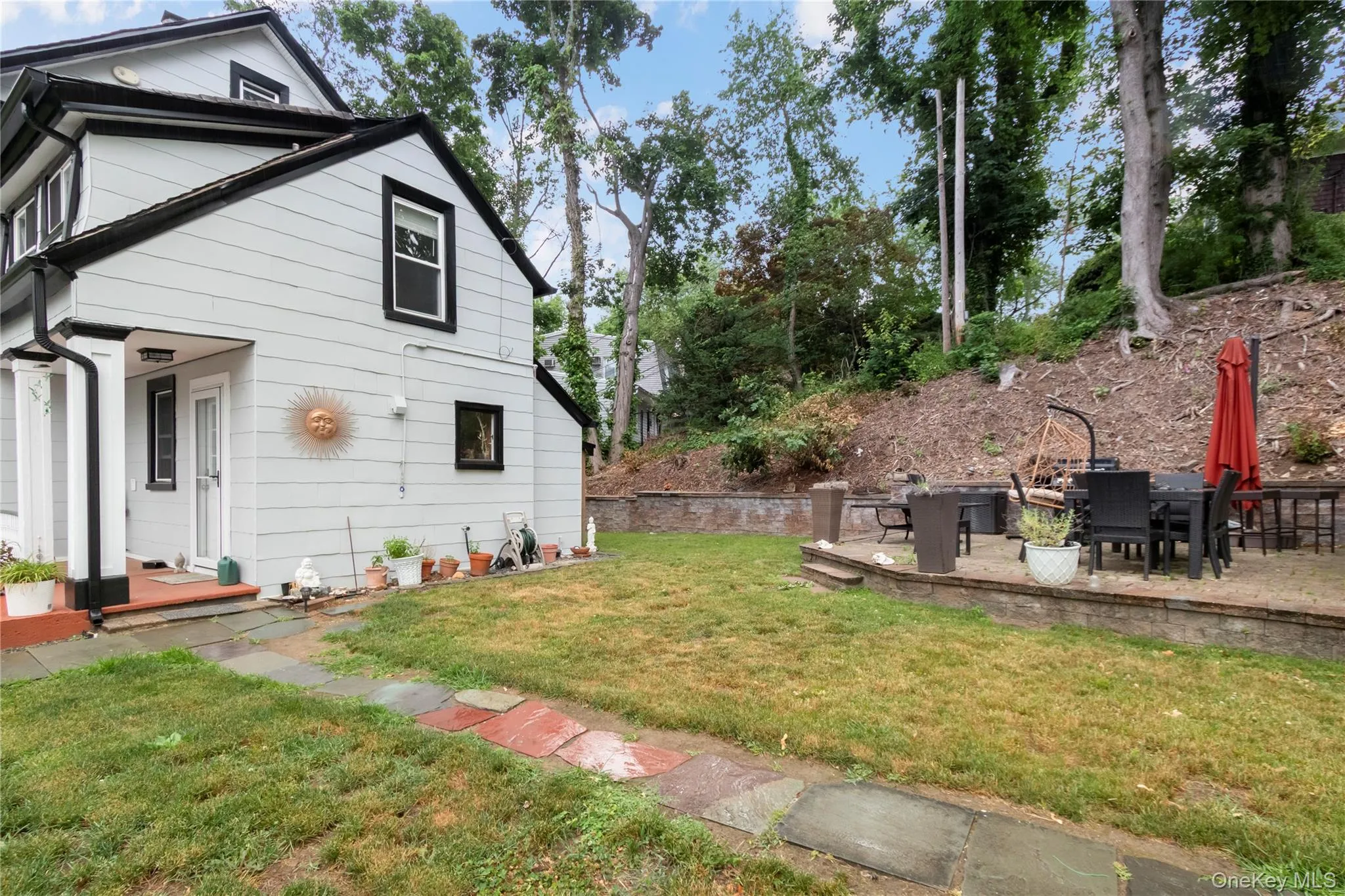 22 Town Path, Glen Cove, NY, 2 Bedrooms Bedrooms, 5 Rooms Rooms,1 BathroomBathrooms,Residential Lease,For Rent,Town,0,KEY1018679 22 Town Path, Glen Cove, NY, 2 Bedrooms Bedrooms, 5 Rooms Rooms,1 BathroomBathrooms,Residential Lease,For Rent,Town,0,KEY1018679