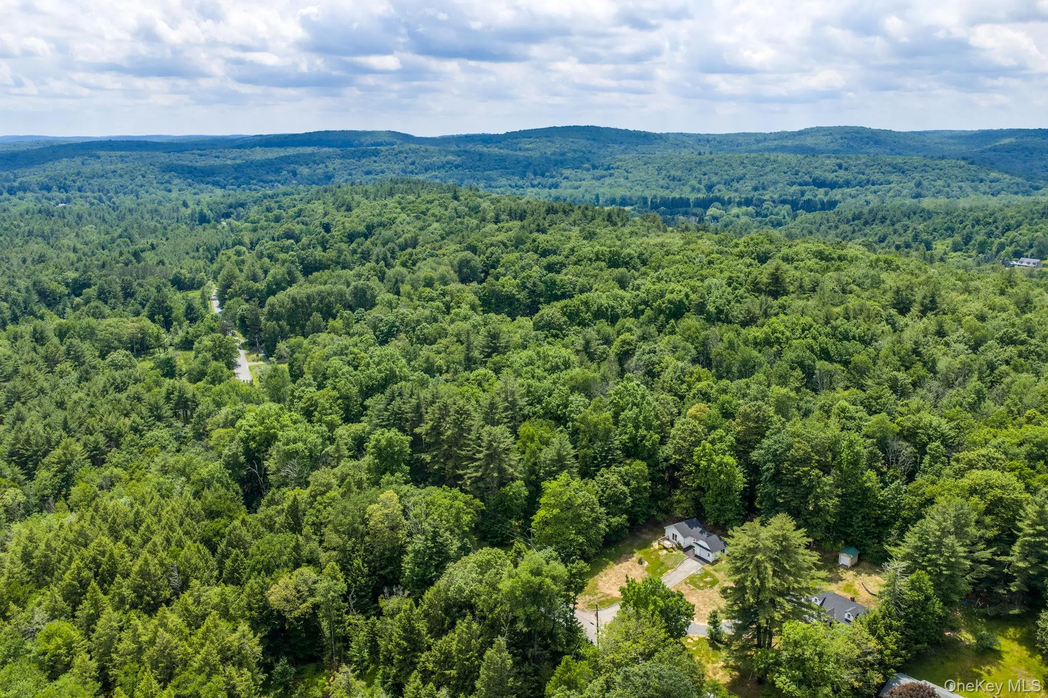 810 Benton Hollow Road, Fallsburg, NY, 6 Bedrooms Bedrooms, 10 Rooms Rooms,3 BathroomsBathrooms,Residential,For Rent,Benton Hollow,0,KEY1018680 810 Benton Hollow Road, Fallsburg, NY, 6 Bedrooms Bedrooms, 10 Rooms Rooms,3 BathroomsBathrooms,Residential,For Rent,Benton Hollow,0,KEY1018680