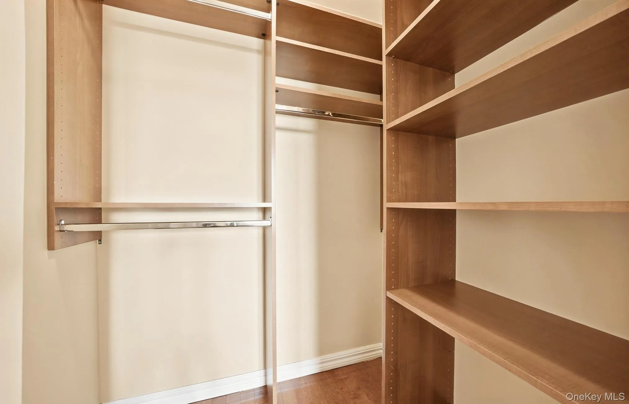 40-40 75th Street, New York, NY, 1 Bedroom Bedrooms, 3 Rooms Rooms,1 BathroomBathrooms,Residential Lease,For Rent,75th,0,1018686 40-40 75th Street, New York, NY, 1 Bedroom Bedrooms, 3 Rooms Rooms,1 BathroomBathrooms,Residential Lease,For Rent,75th,0,1018686