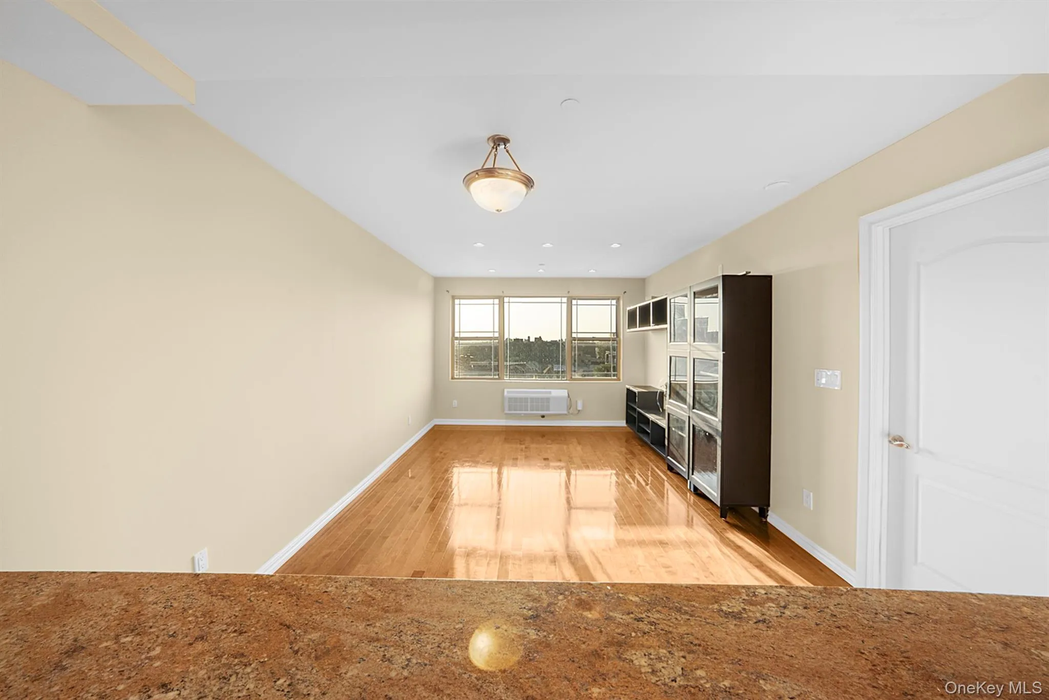 40-40 75th Street, New York, NY, 1 Bedroom Bedrooms, 3 Rooms Rooms,1 BathroomBathrooms,Residential Lease,For Rent,75th,0,1018686 40-40 75th Street, New York, NY, 1 Bedroom Bedrooms, 3 Rooms Rooms,1 BathroomBathrooms,Residential Lease,For Rent,75th,0,1018686