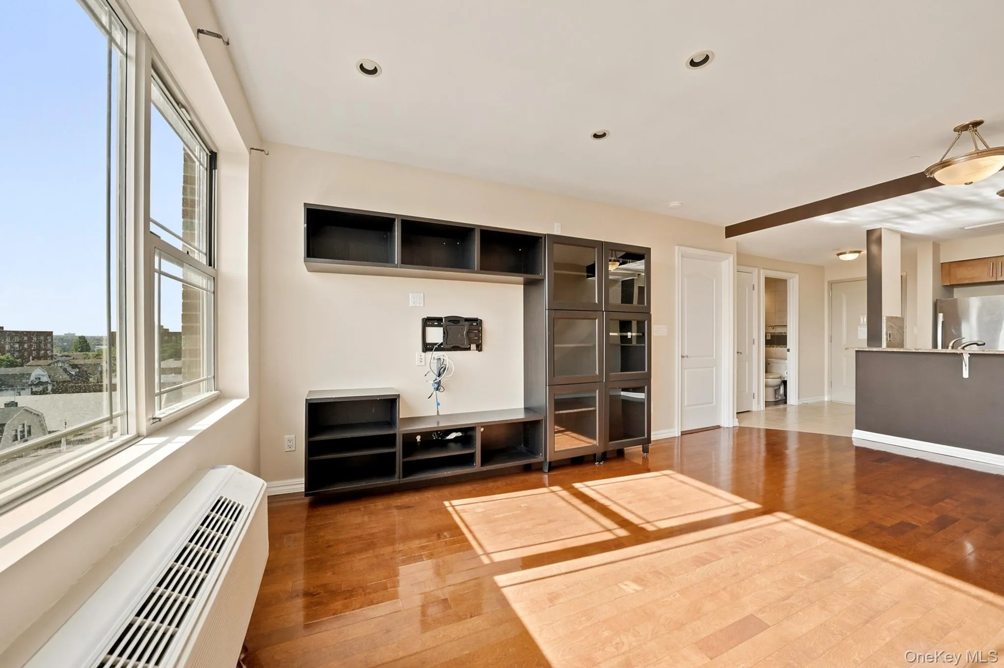 40-40 75th Street, New York, NY, 1 Bedroom Bedrooms, 3 Rooms Rooms,1 BathroomBathrooms,Residential Lease,For Rent,75th,0,1018686 40-40 75th Street, New York, NY, 1 Bedroom Bedrooms, 3 Rooms Rooms,1 BathroomBathrooms,Residential Lease,For Rent,75th,0,1018686
