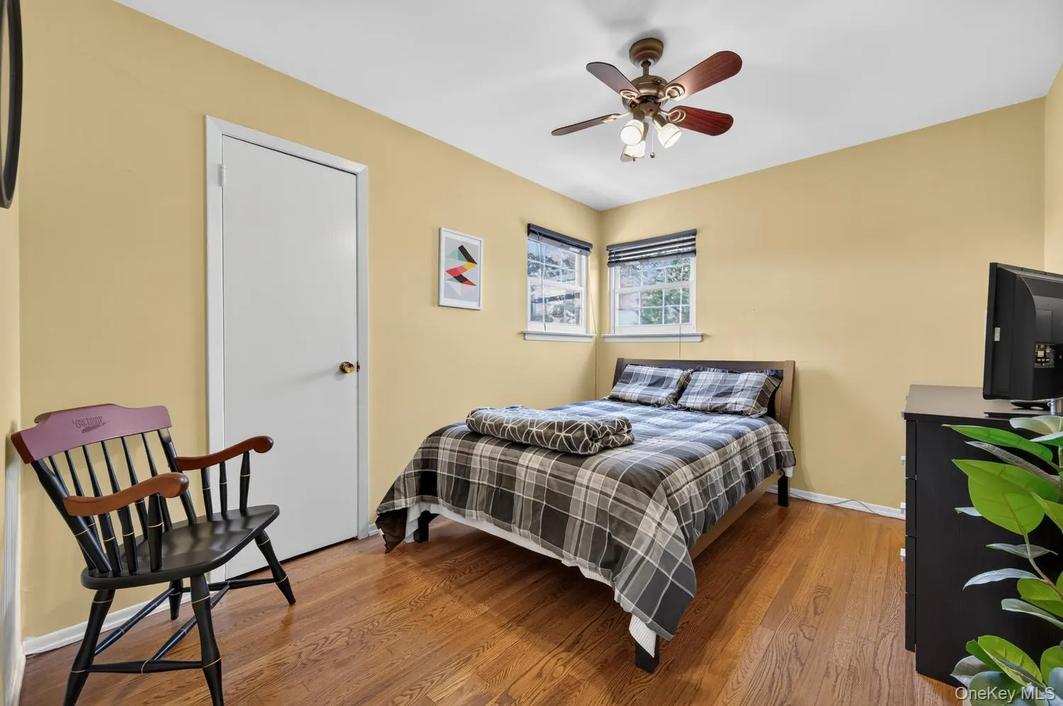 6 Oak Hill, Oyster Bay, NY, 4 Bedrooms Bedrooms, 8 Rooms Rooms,2 BathroomsBathrooms,Residential,For Rent,Oak Hill,0,1018691 6 Oak Hill, Oyster Bay, NY, 4 Bedrooms Bedrooms, 8 Rooms Rooms,2 BathroomsBathrooms,Residential,For Rent,Oak Hill,0,1018691